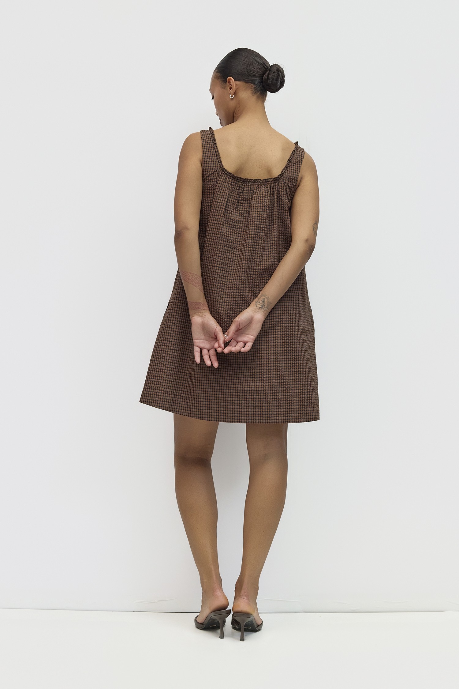 DAR1351-BROWN-NAVY-RED