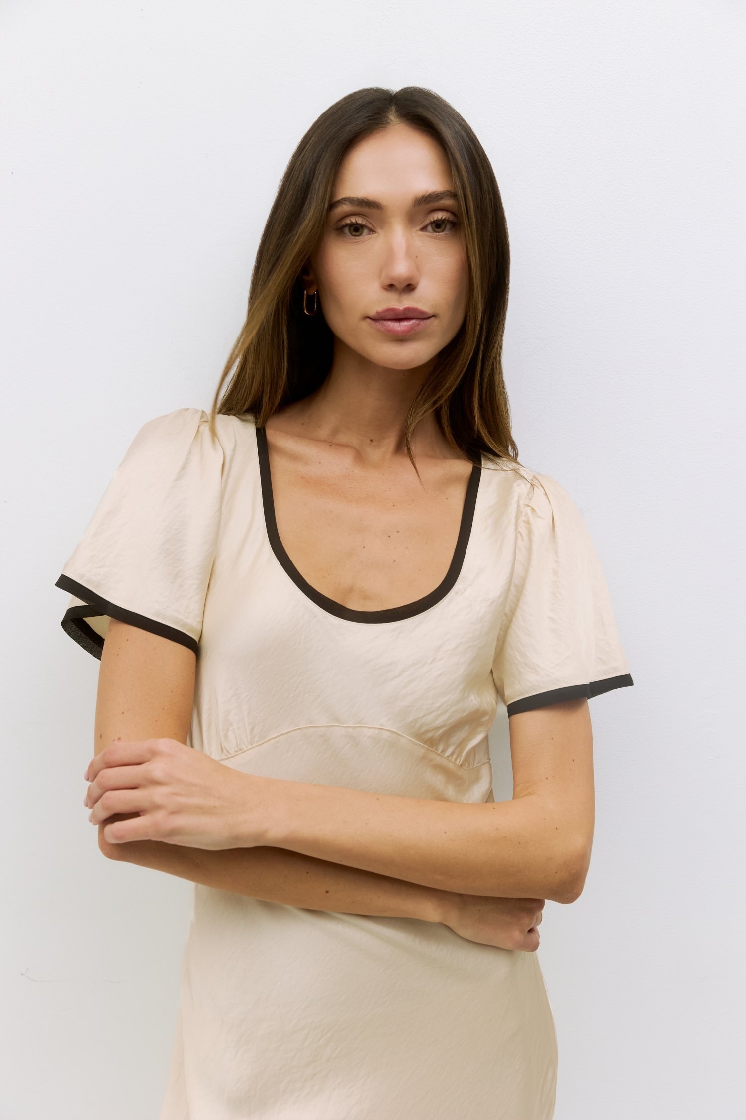 DM1547.-CREAM