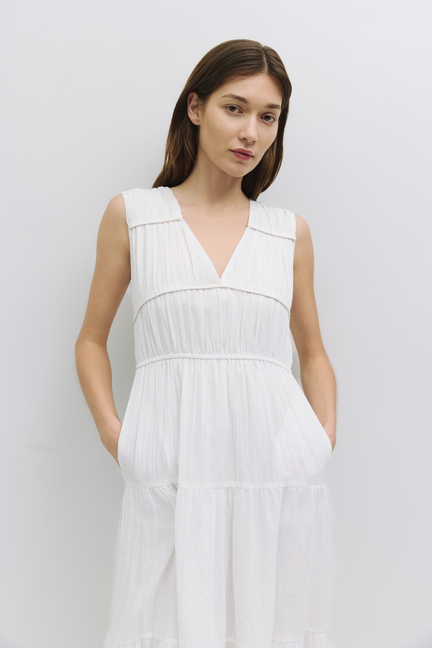 DM1588-OFF WHITE