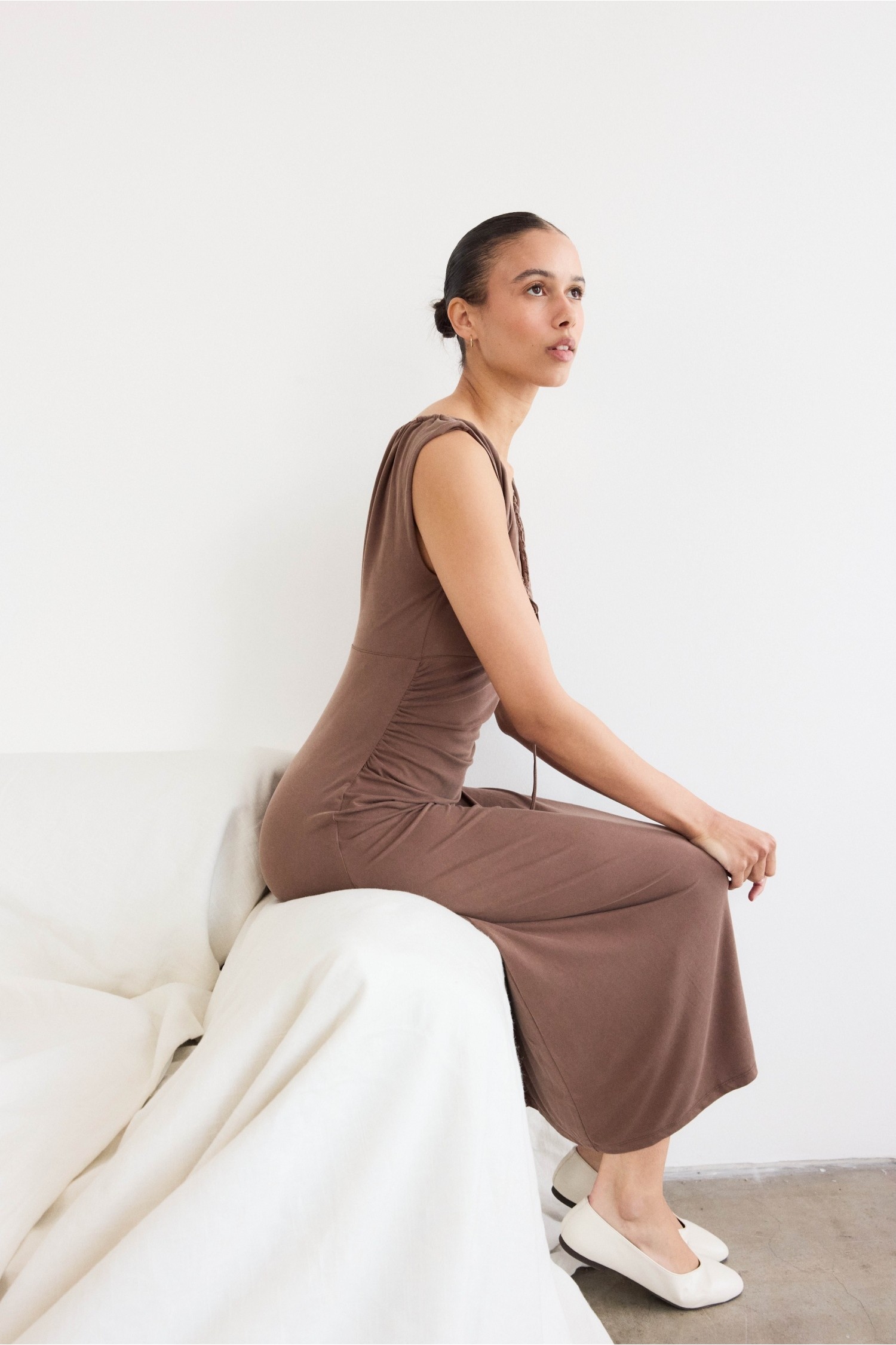 DMR0908-BROWN
