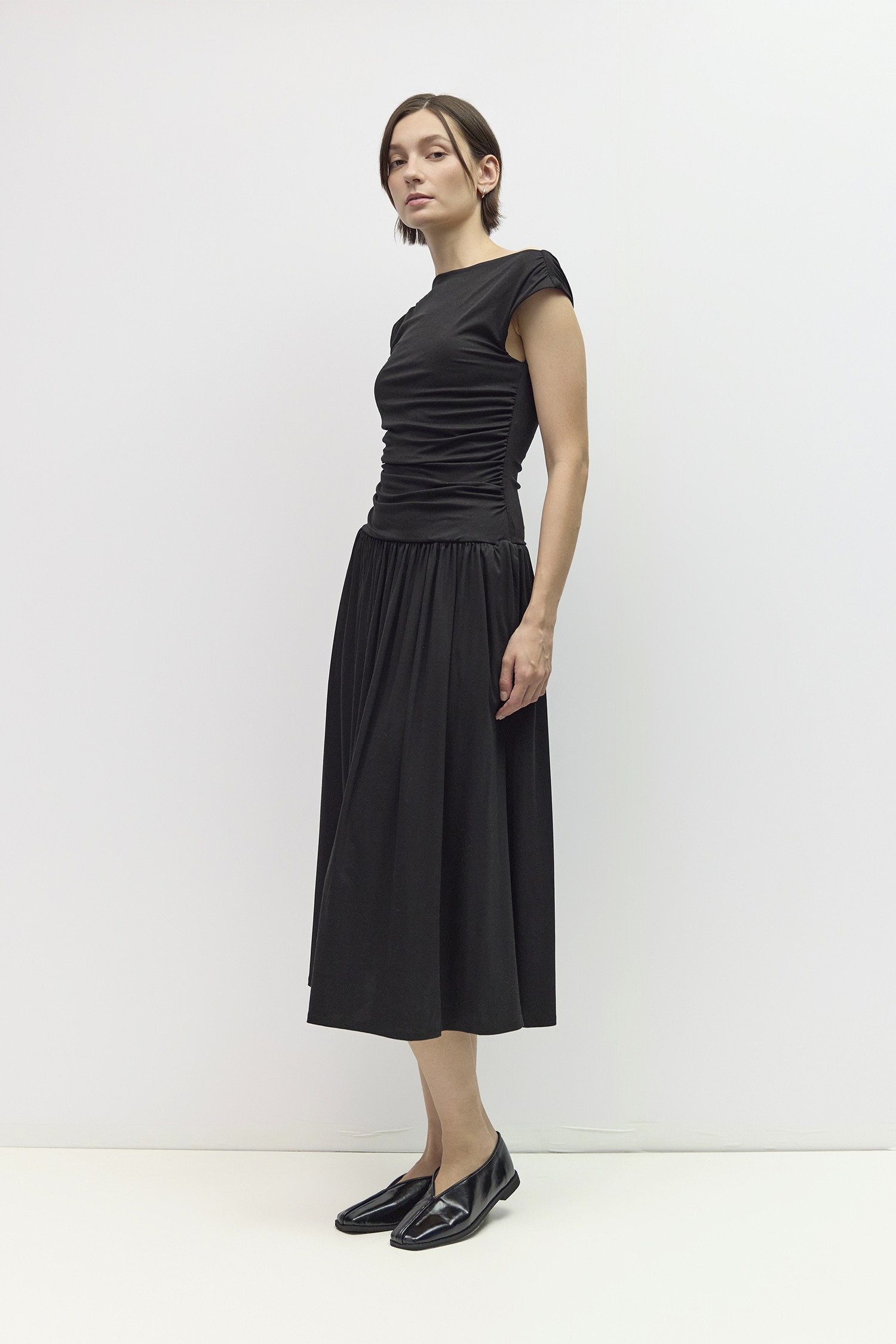 DMR1332-BLACK