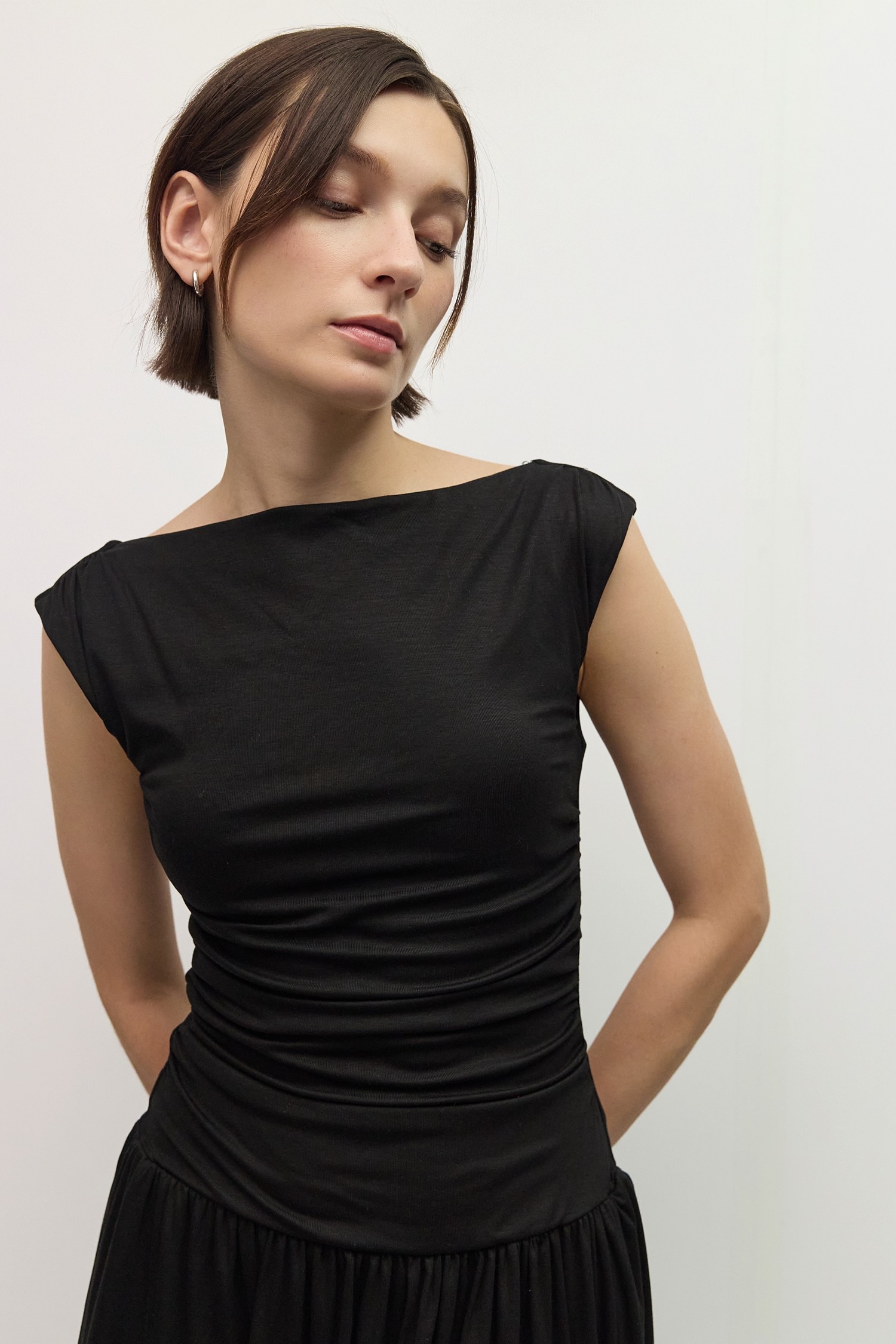 DMR1332-BLACK