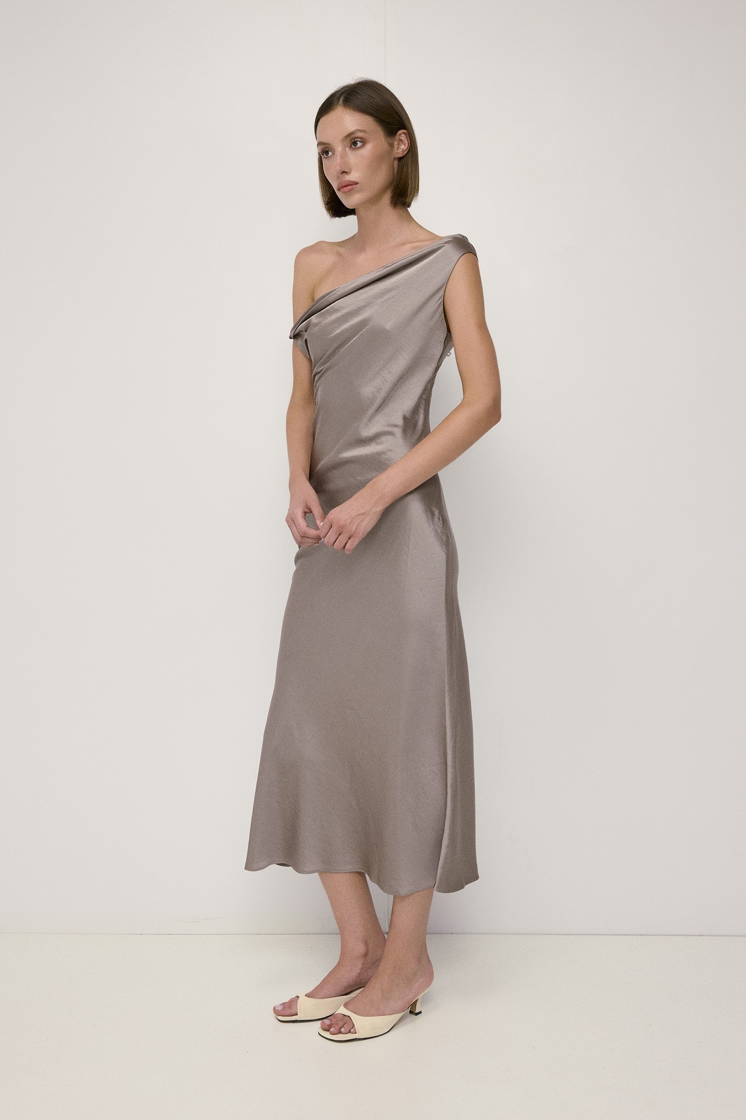 DMR1362-TAUPE