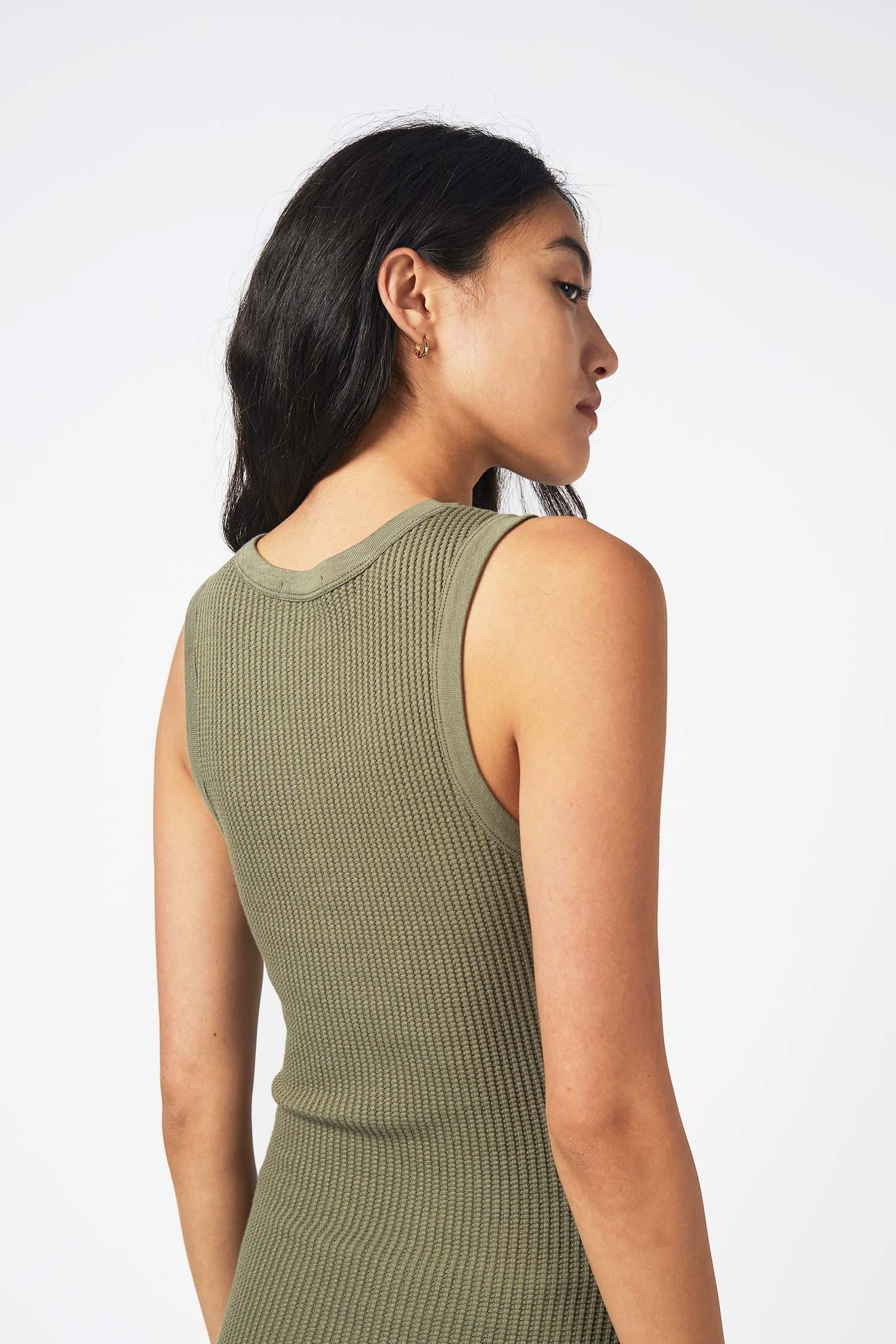 DR2501-LIGHT OLIVE