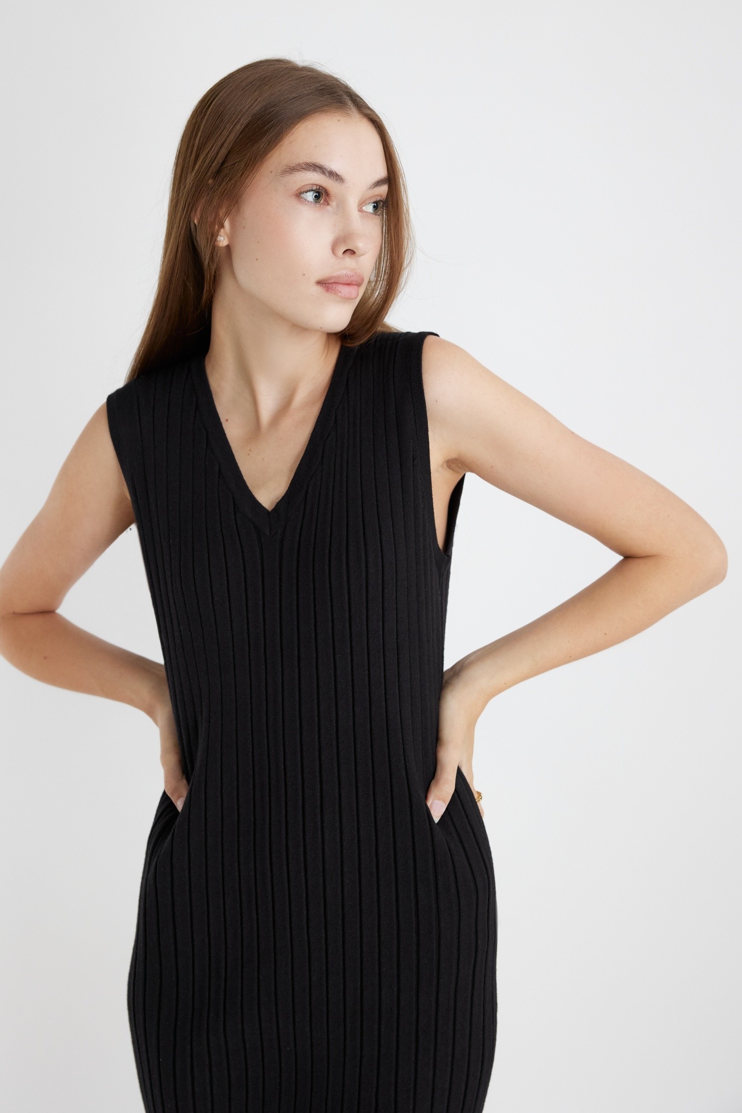 DR2558-BLACK