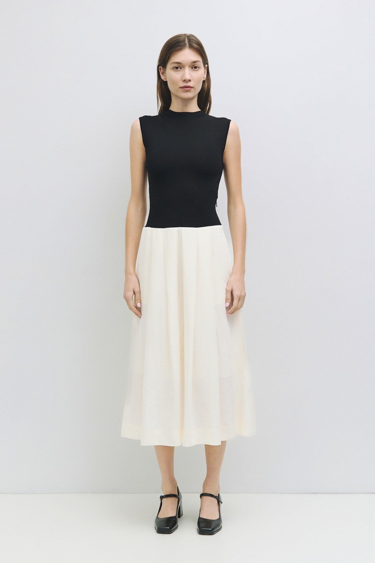 DR2725--BLACK-CREAM
