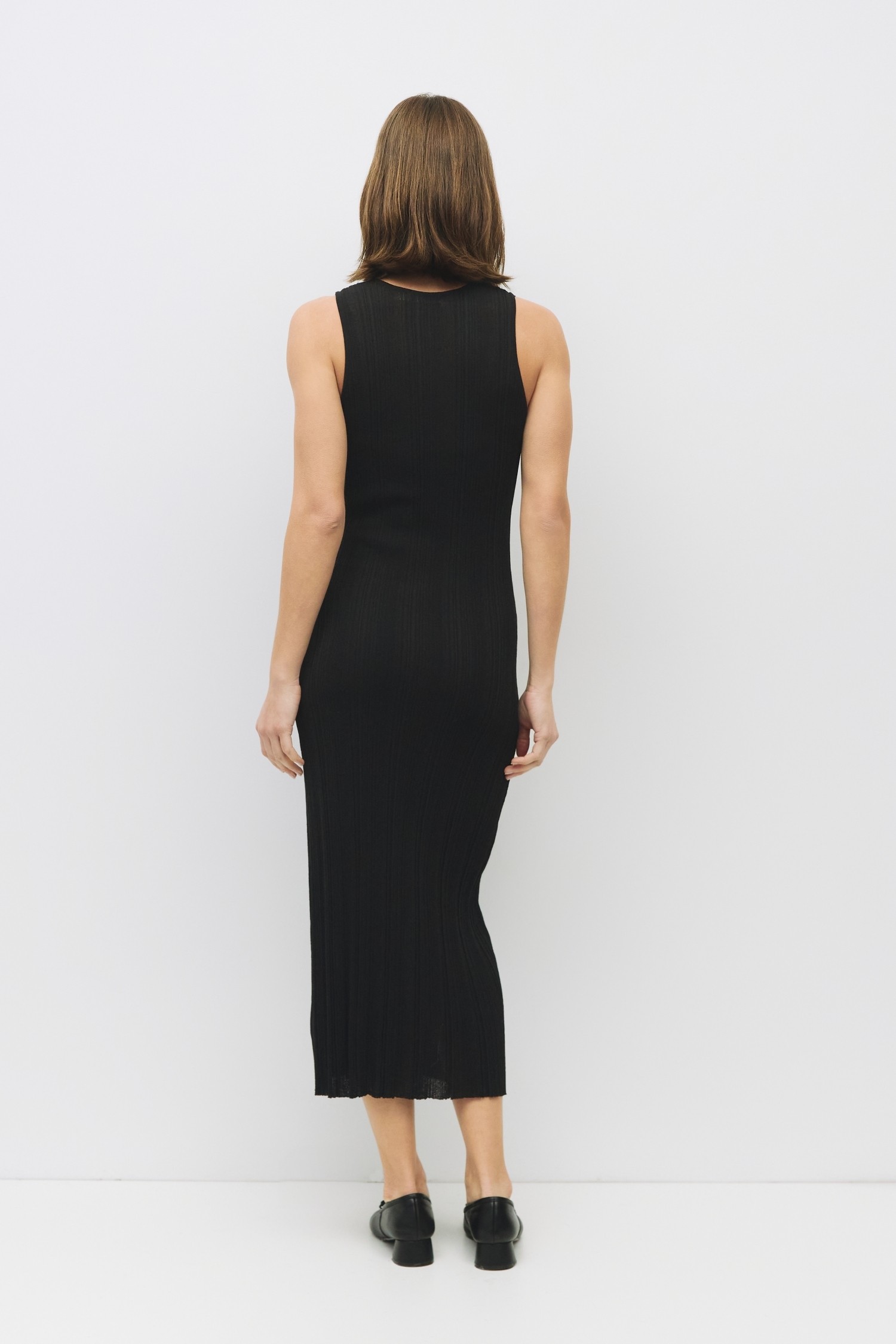 DR2728.-BLACK