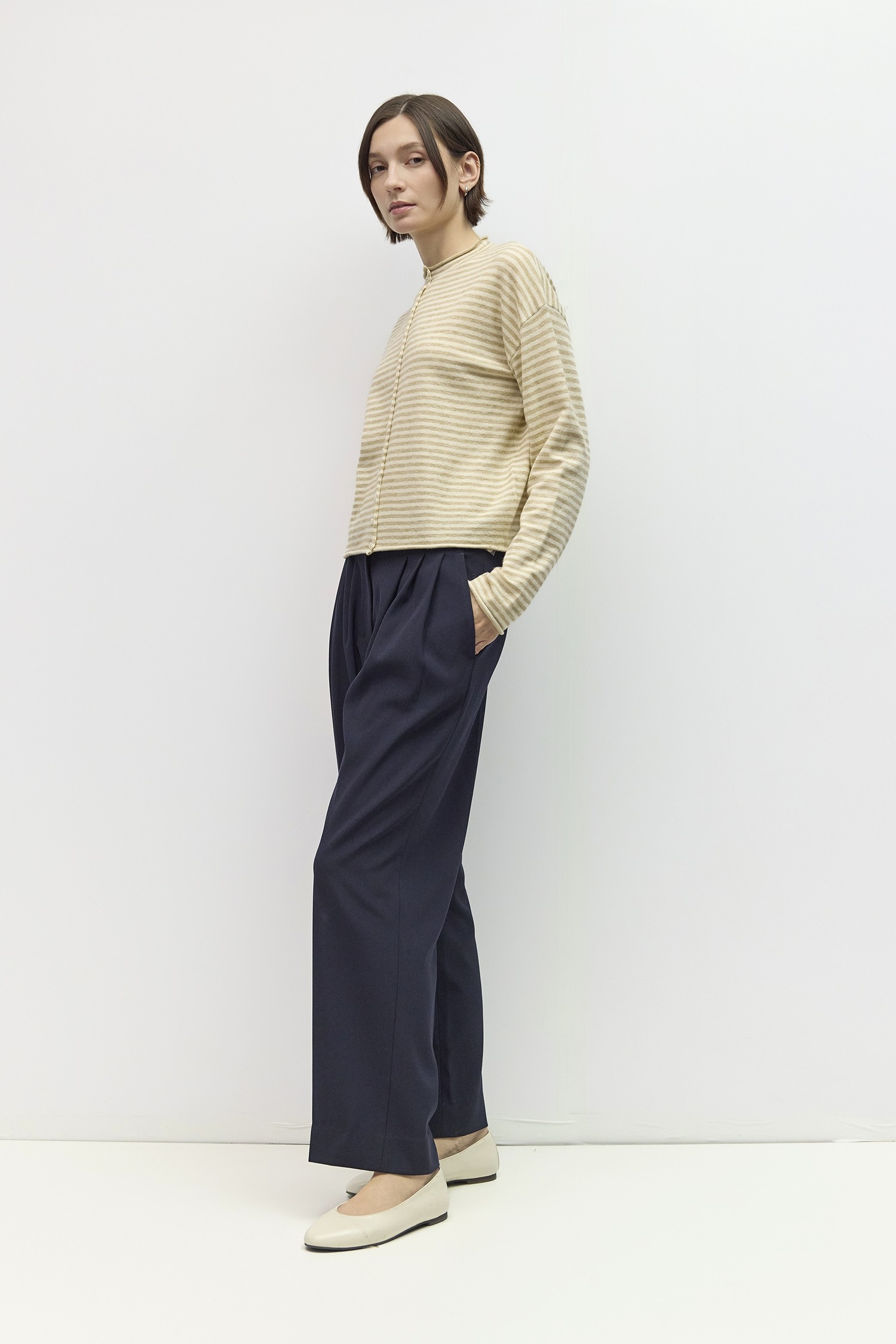 OAR0281.-BEIGE-CREAM