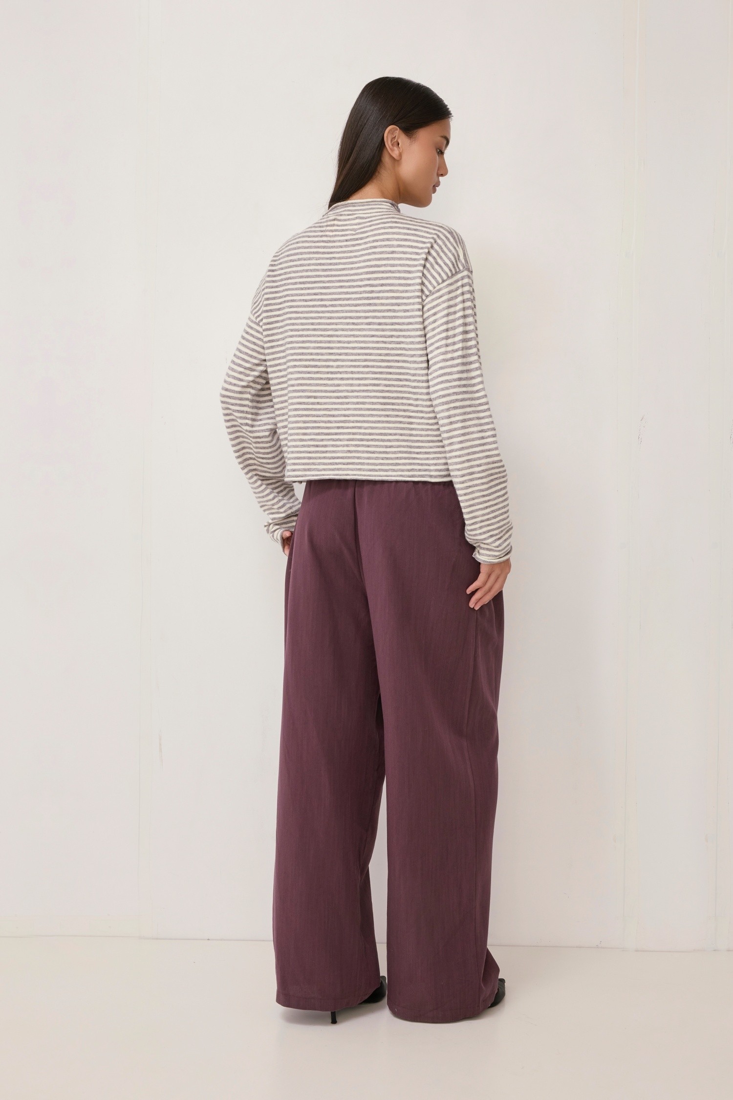 OAR0281.-H.GREY/CREAM