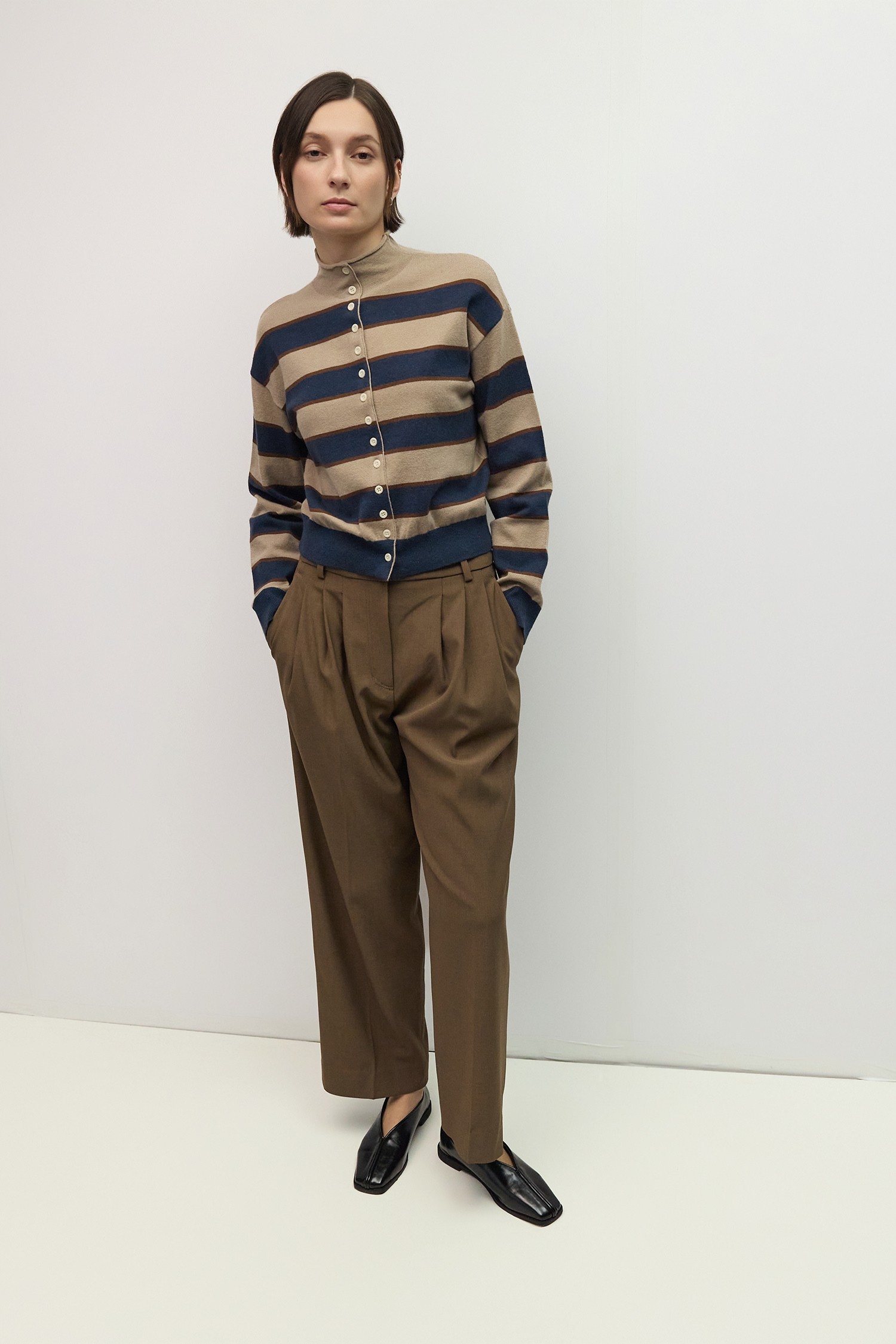 OAR1421-TAUPE-NAVY-BROWN