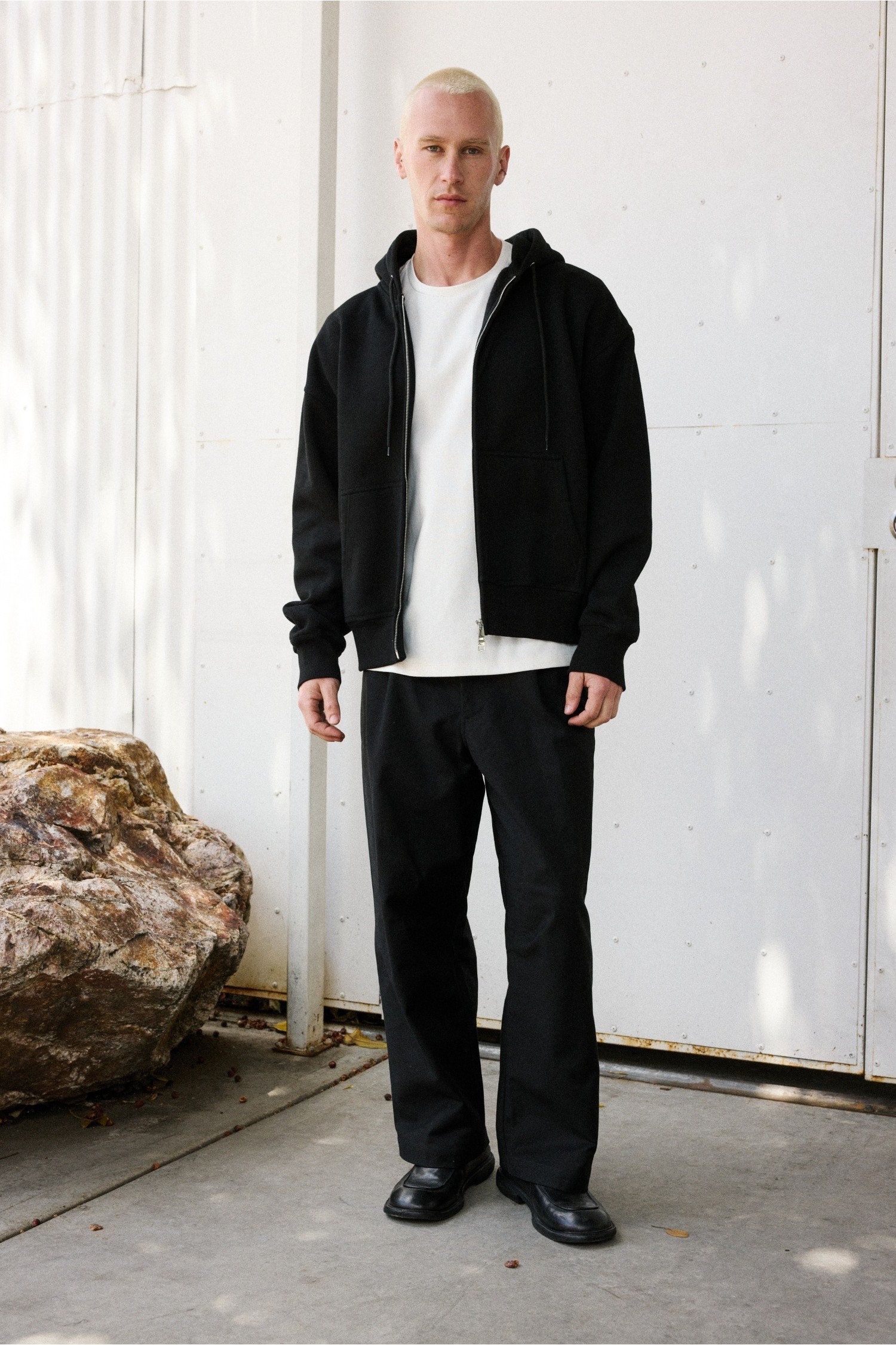 OCM1053-BLACK