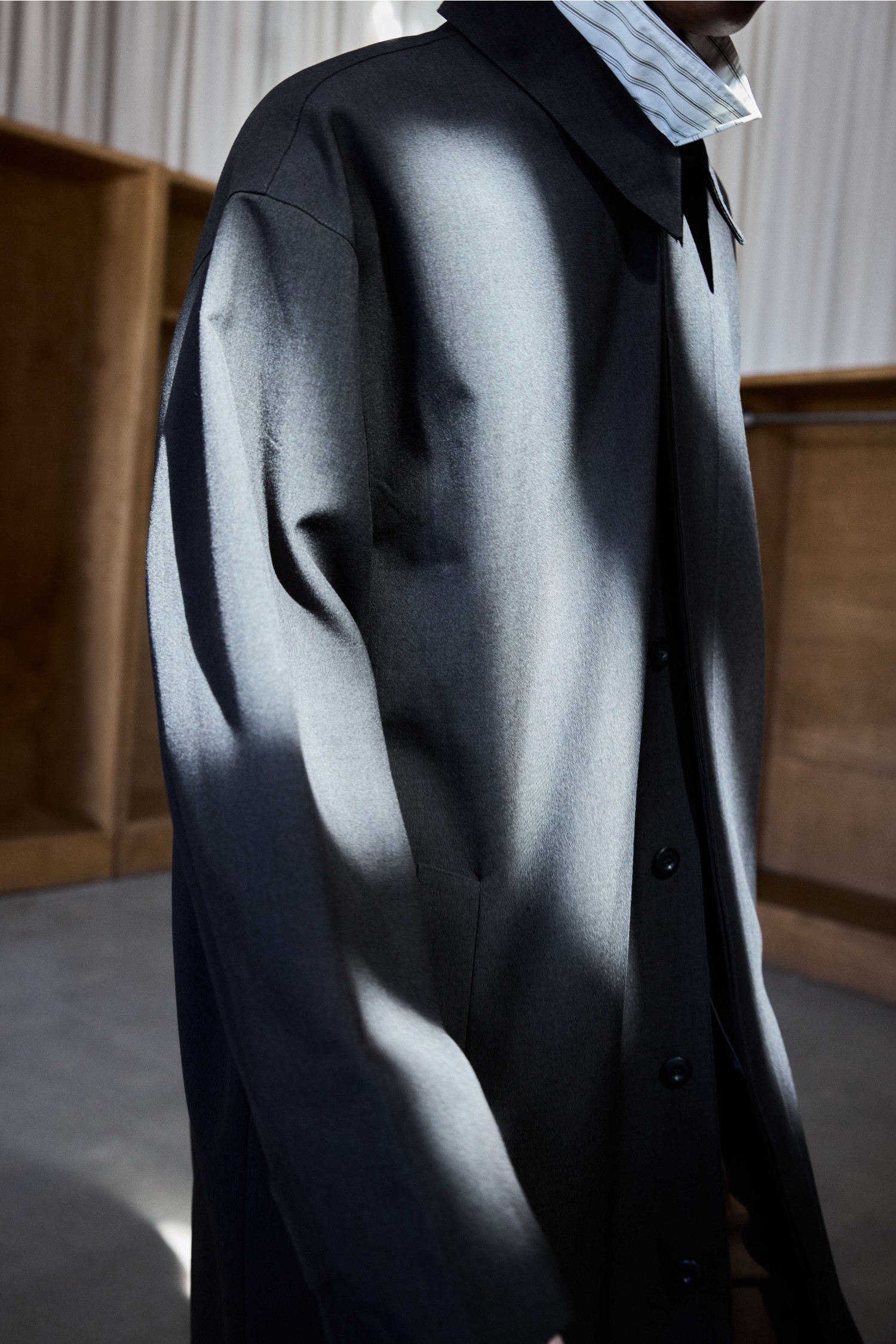 OCM1750-CHARCOAL