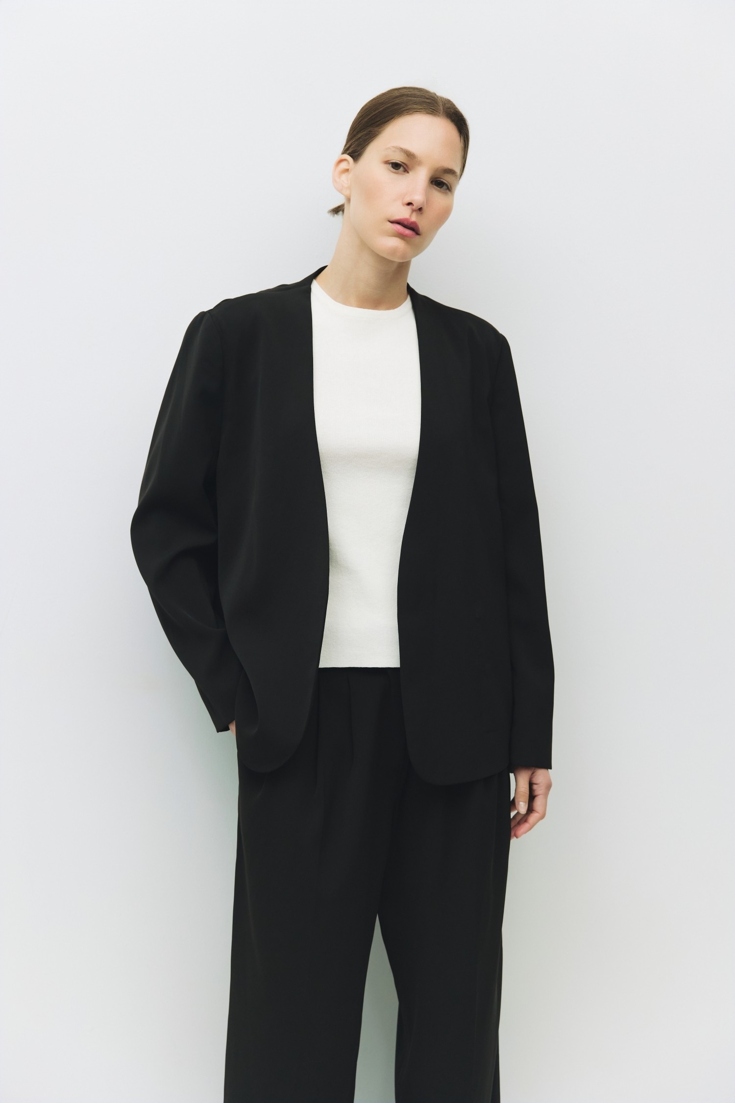 OMR0096-BLACK