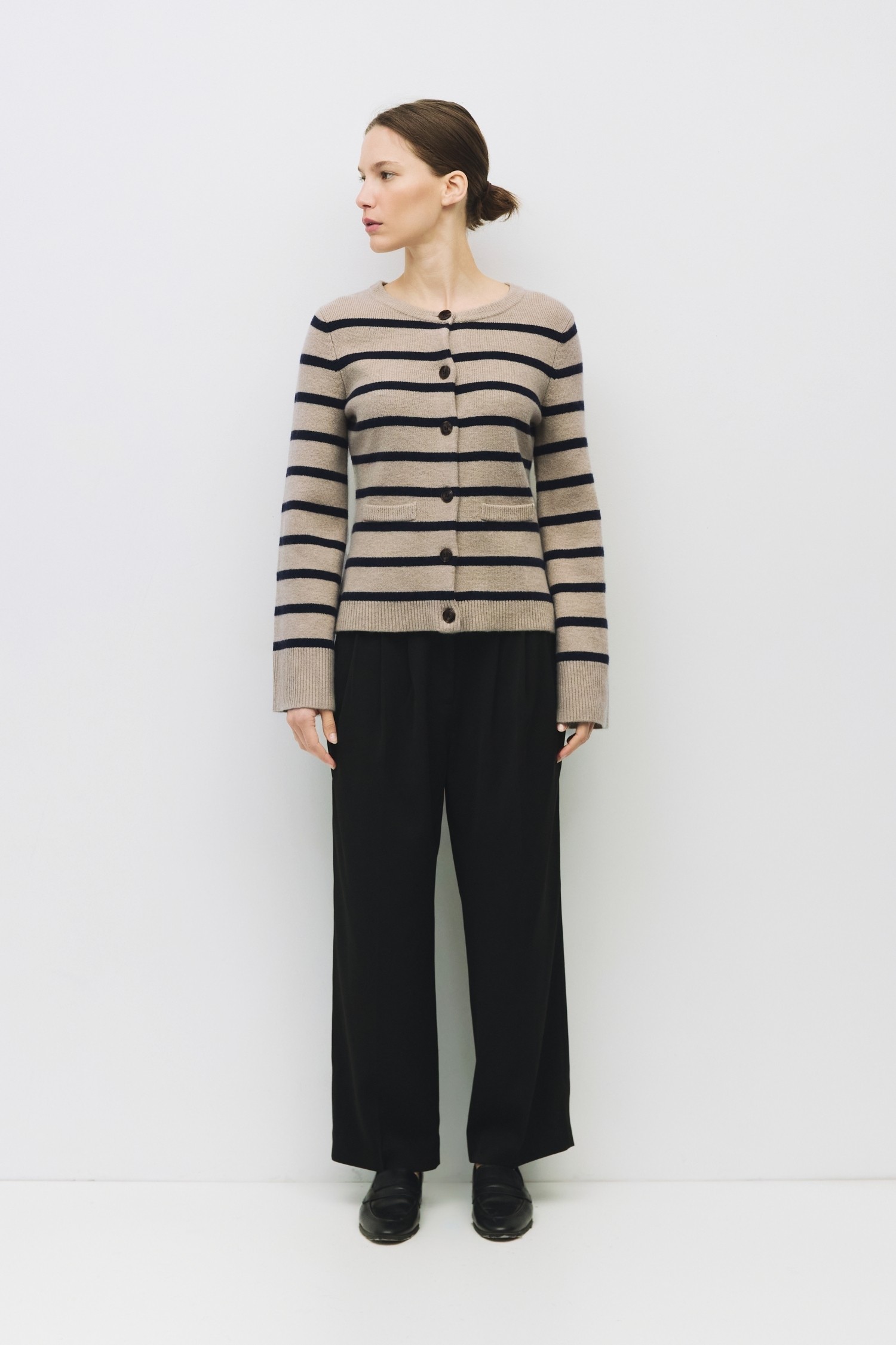 OMR0290.-TAUPE-NAVY