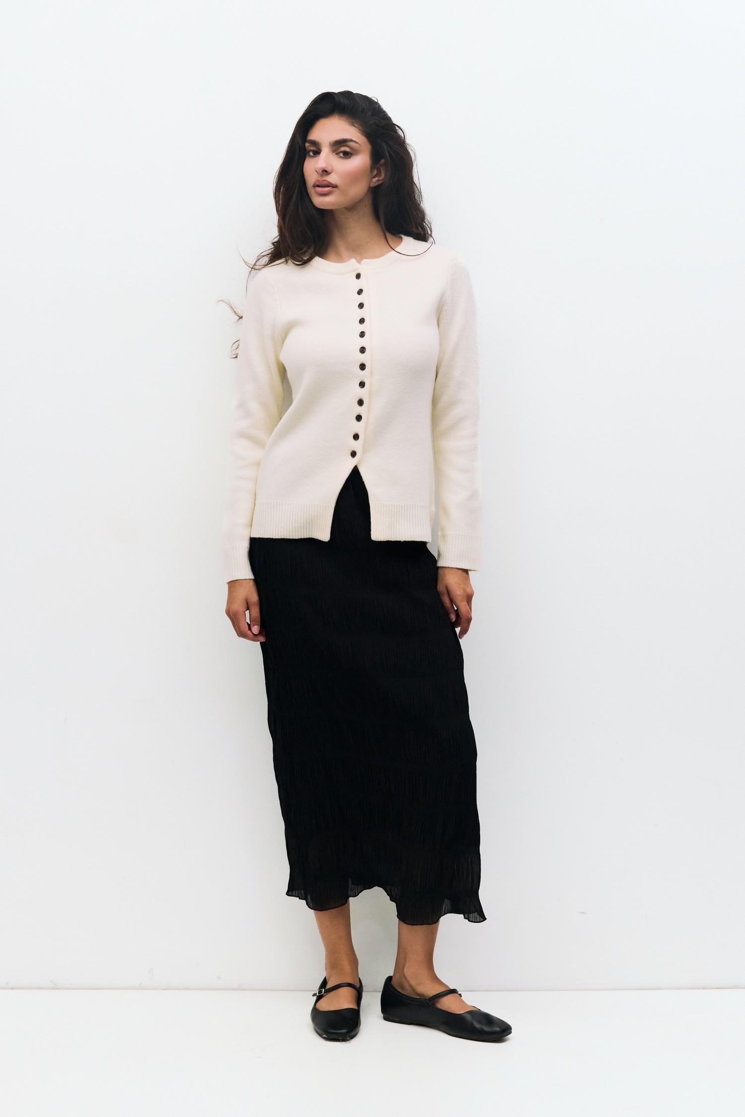 SAR0757-BLACK