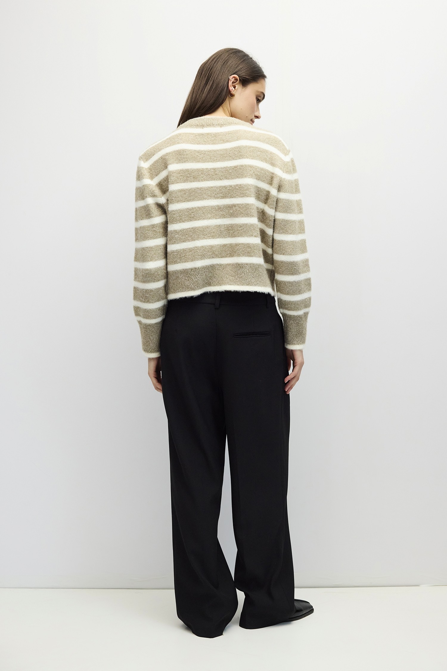 OMR1130-TAUPE-IVORY
