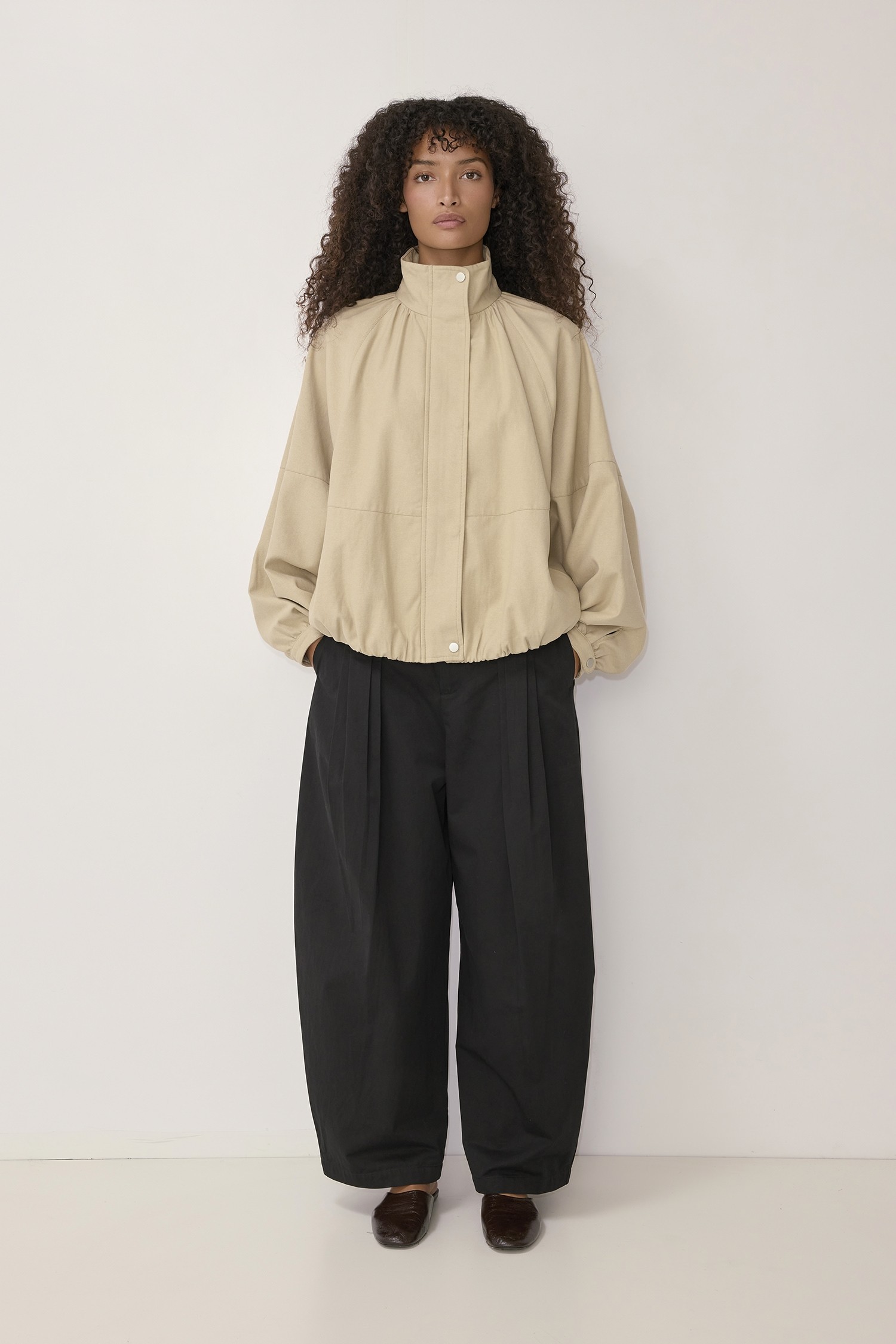 OMR1162-A-BEIGE