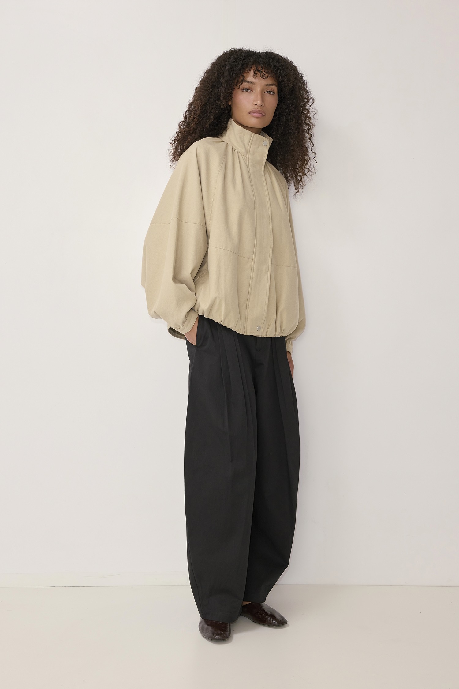 OMR1162-A-BEIGE