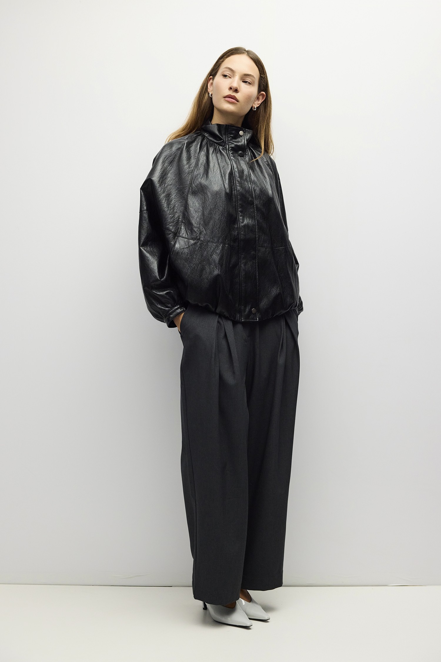 OMR1162-BLACK
