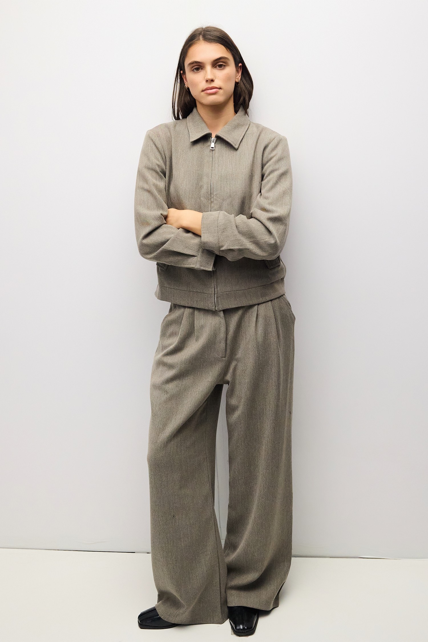 OMR1257-TAUPE