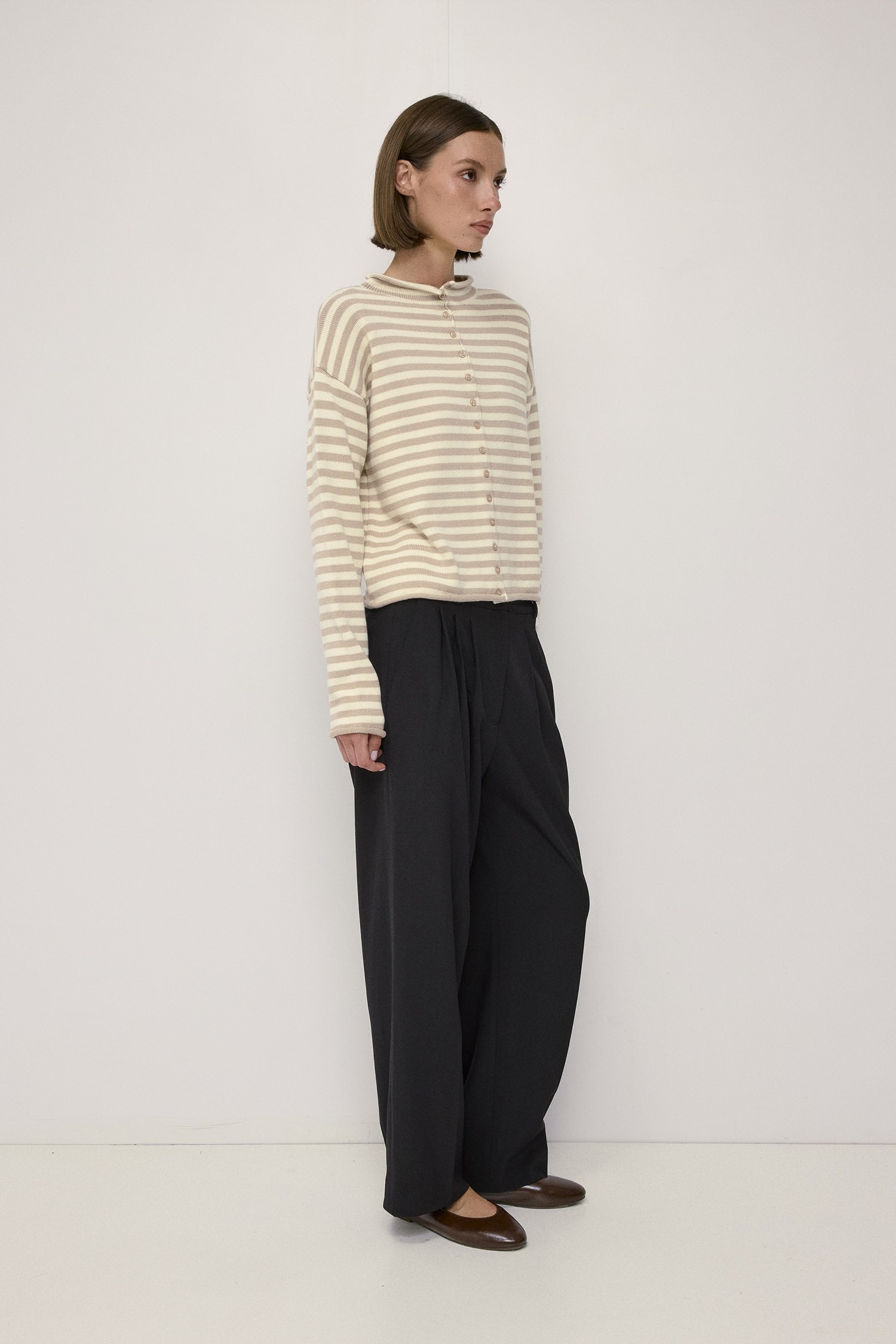 OMR1274-TAUPE-IVORY