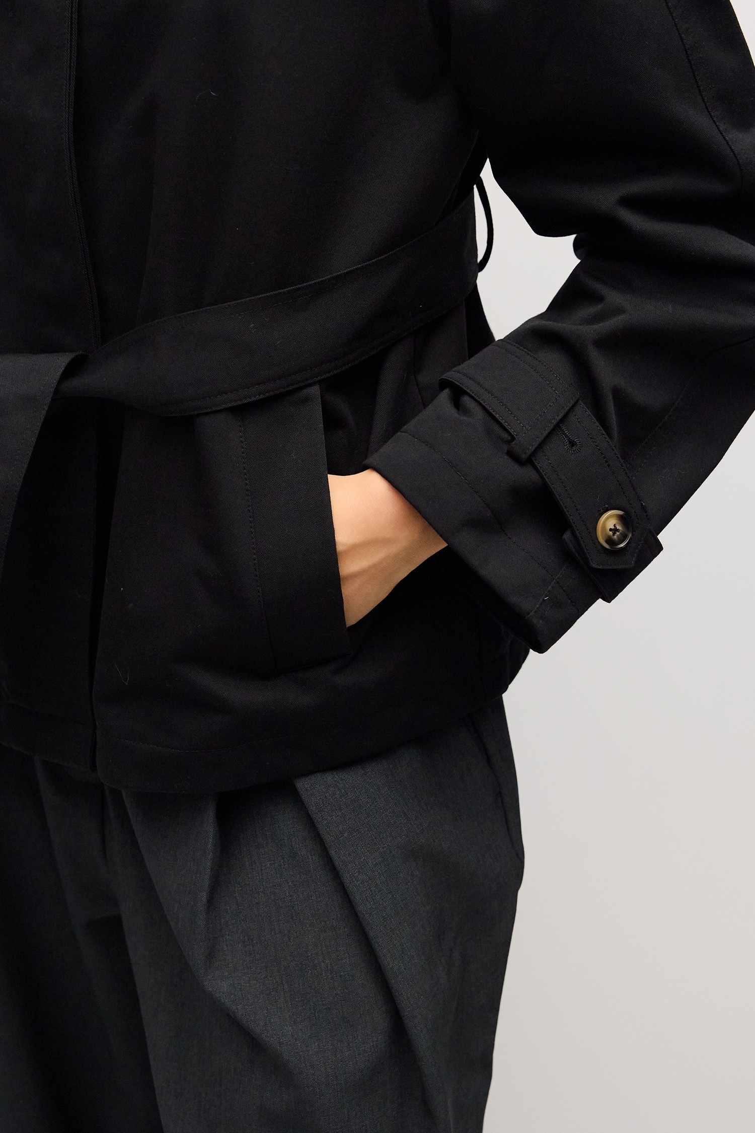OMR1326-BLACK
