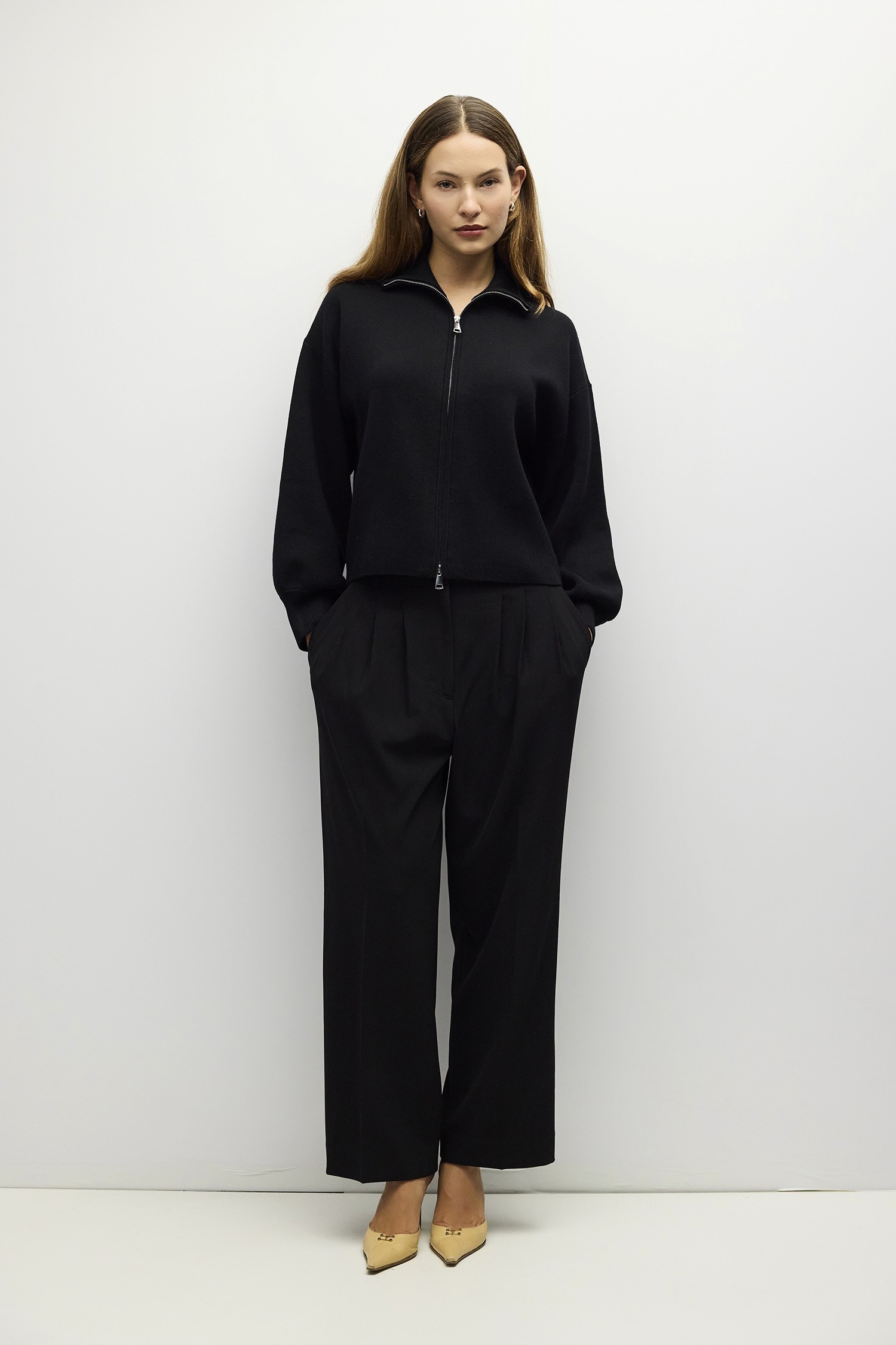 OMR1401-BLACK