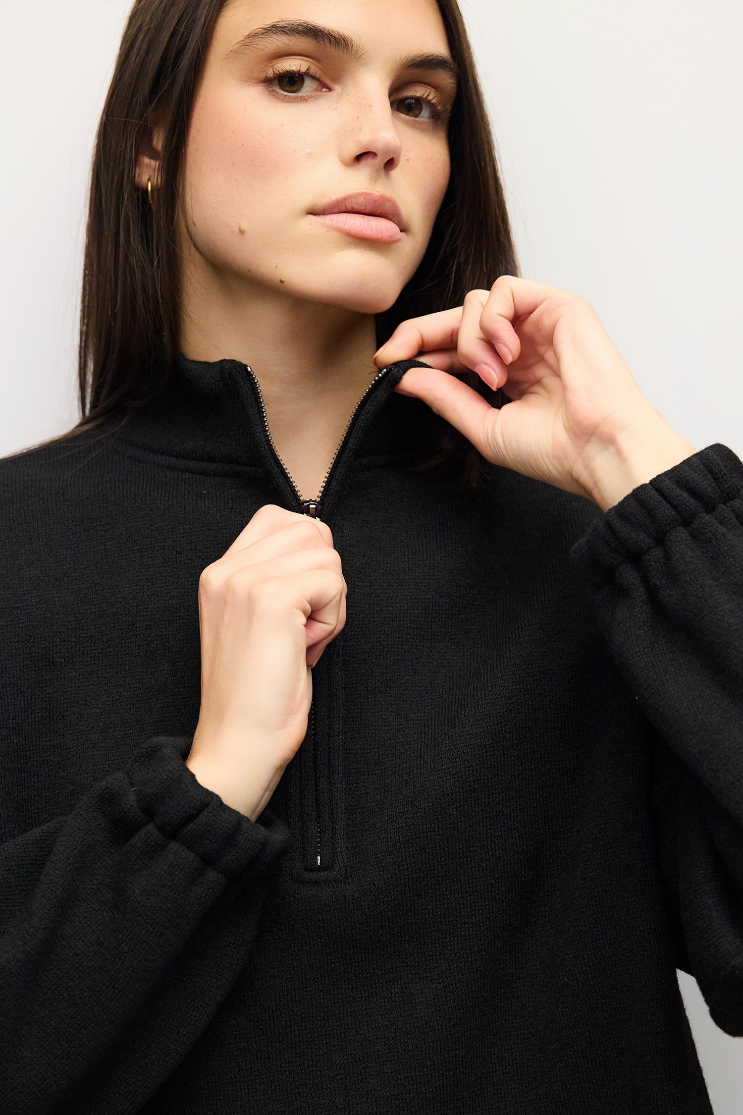 OMR1404-BLACK