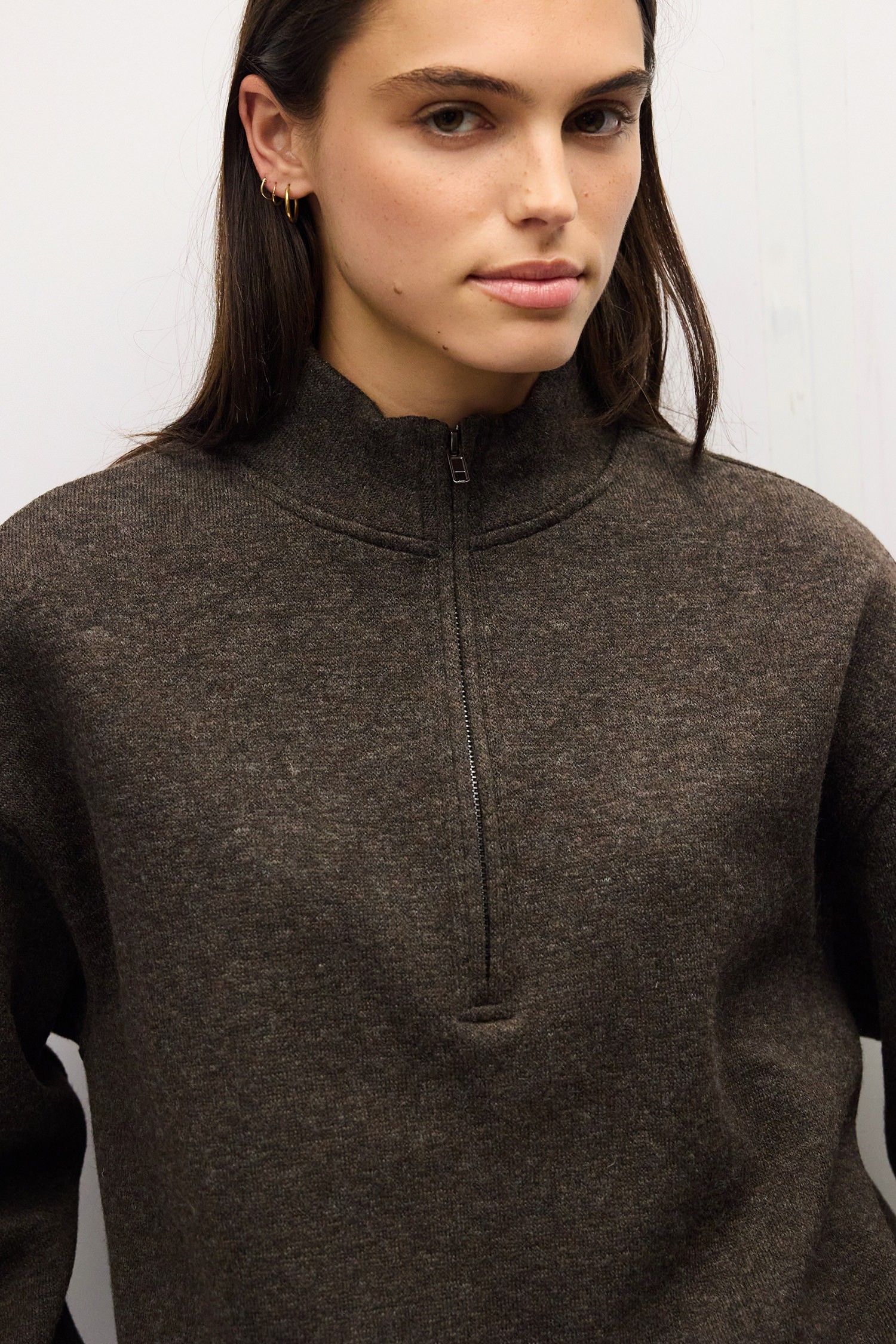 OMR1404-BROWN