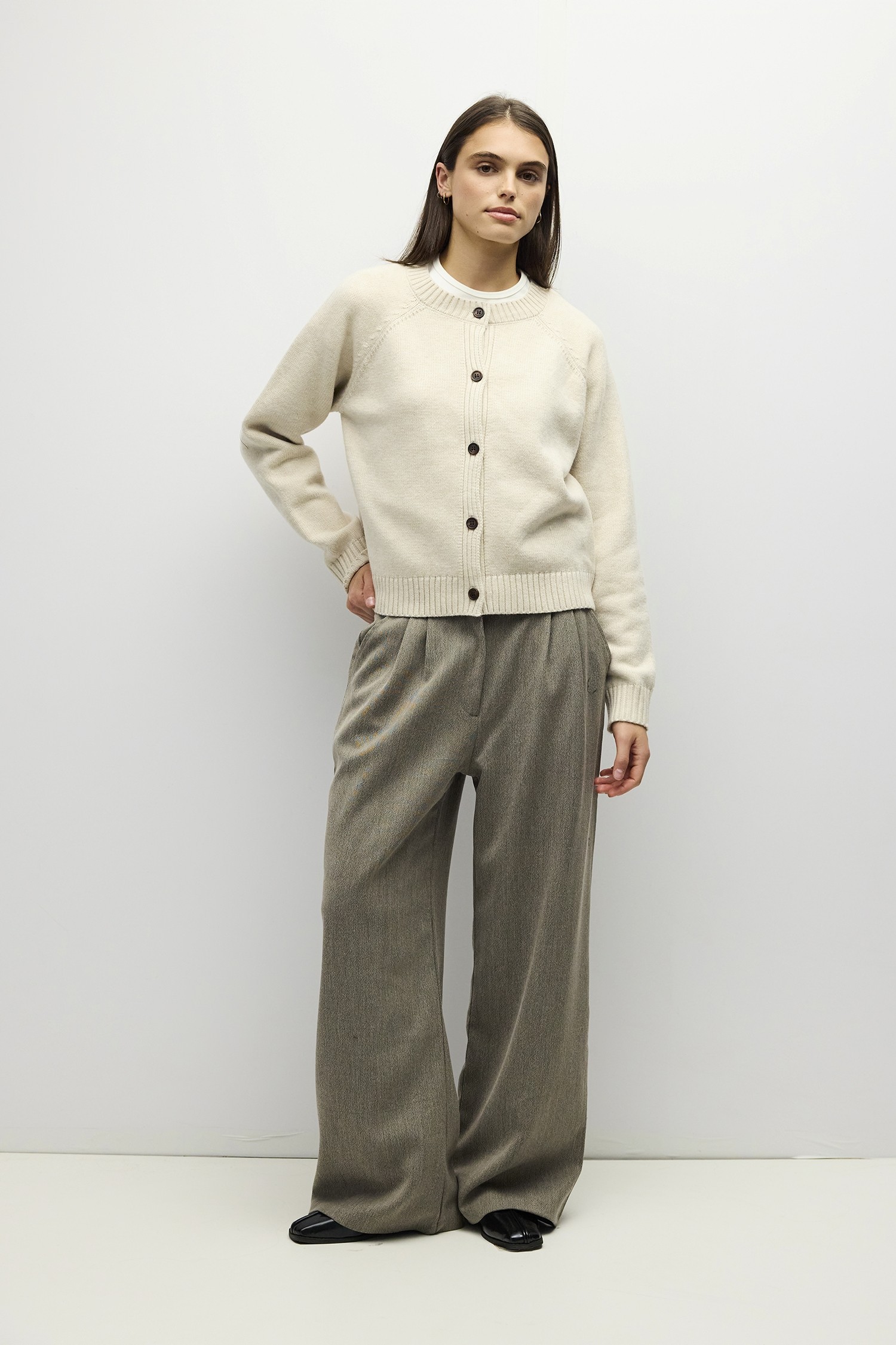 OMR1405-CREAM