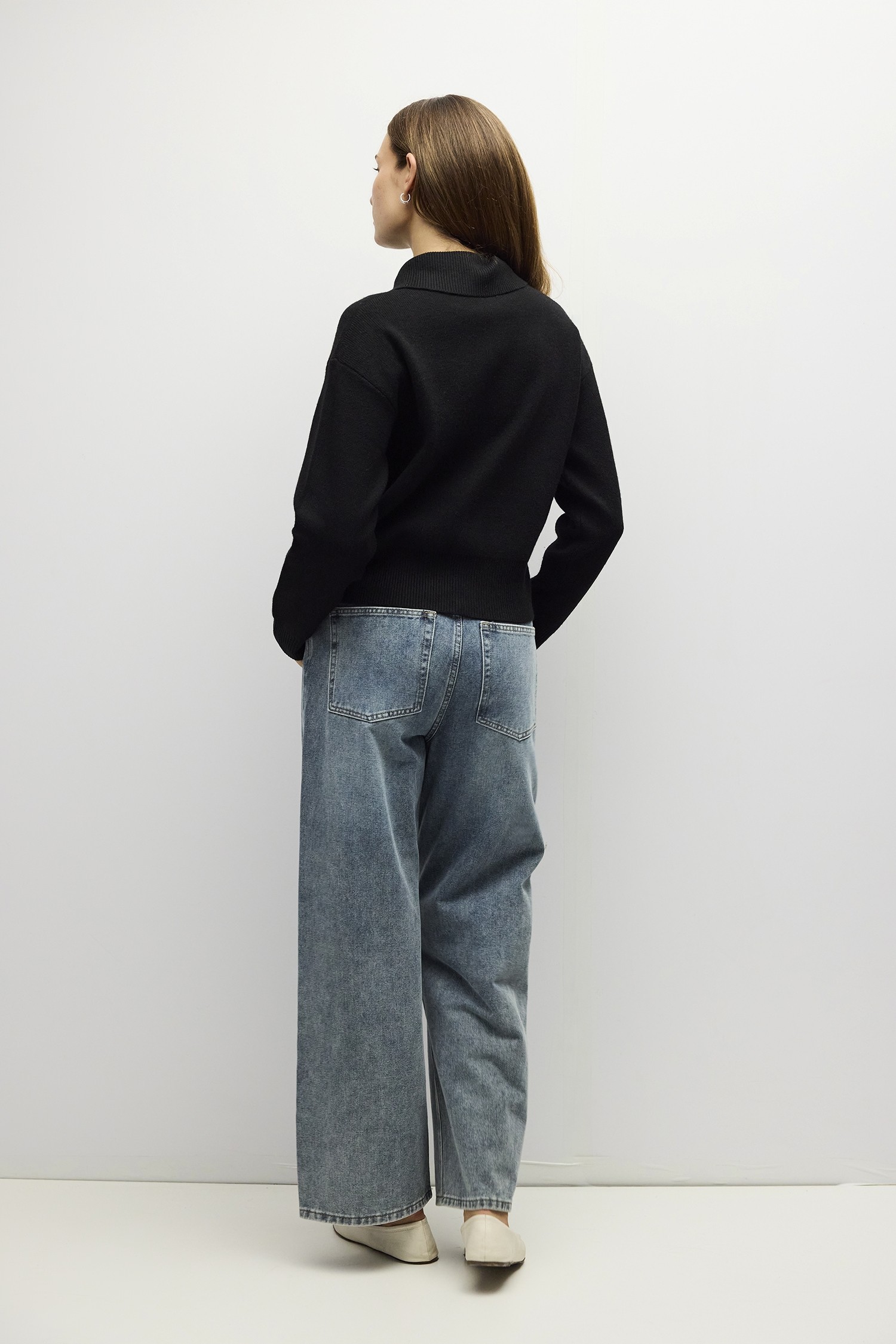 OMR1427-BLACK