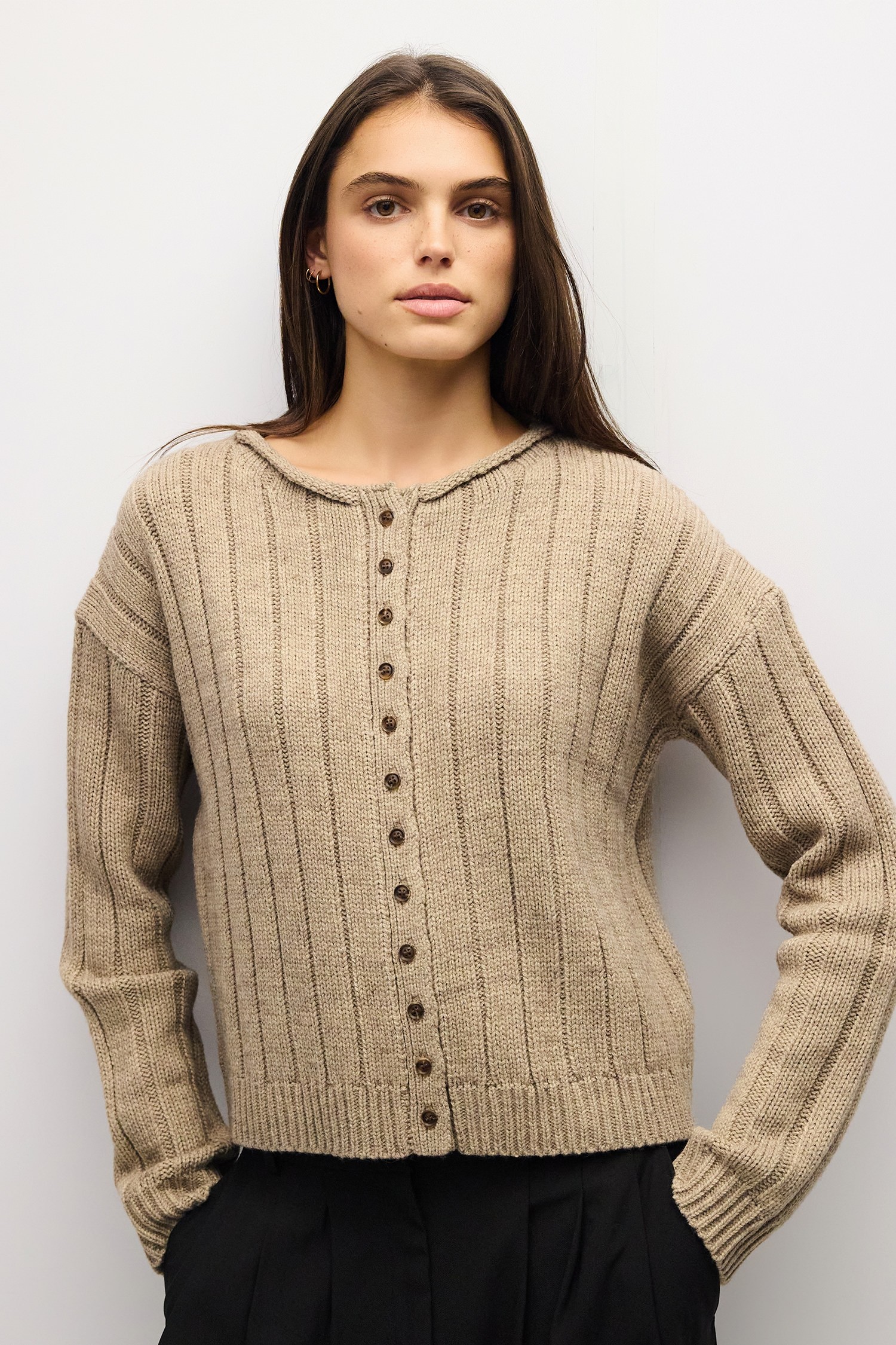 OMR1433-TAUPE