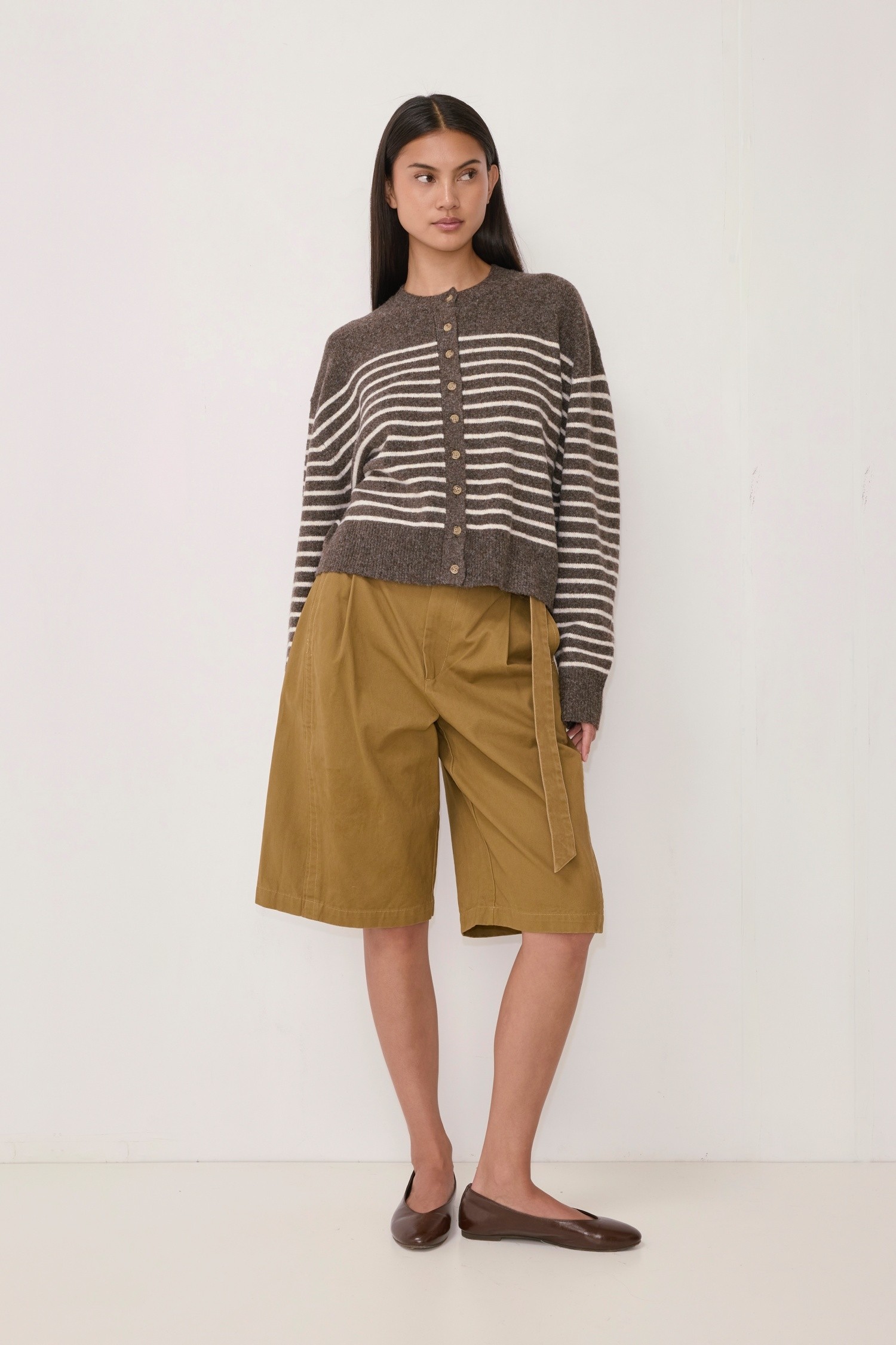 OMR1876-BROWN-CREAM