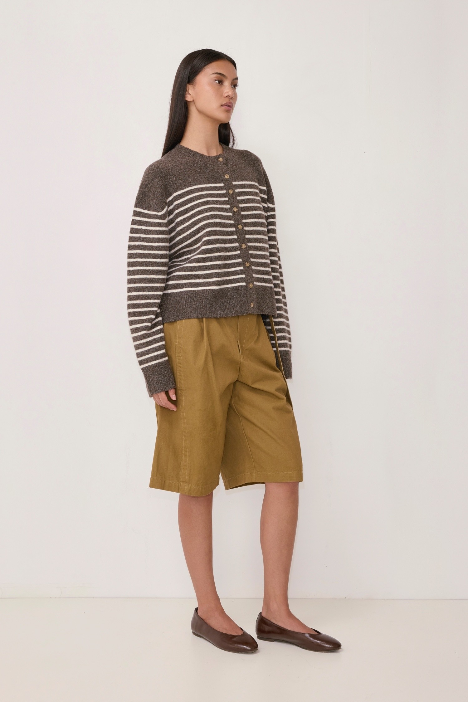 OMR1876-BROWN-CREAM