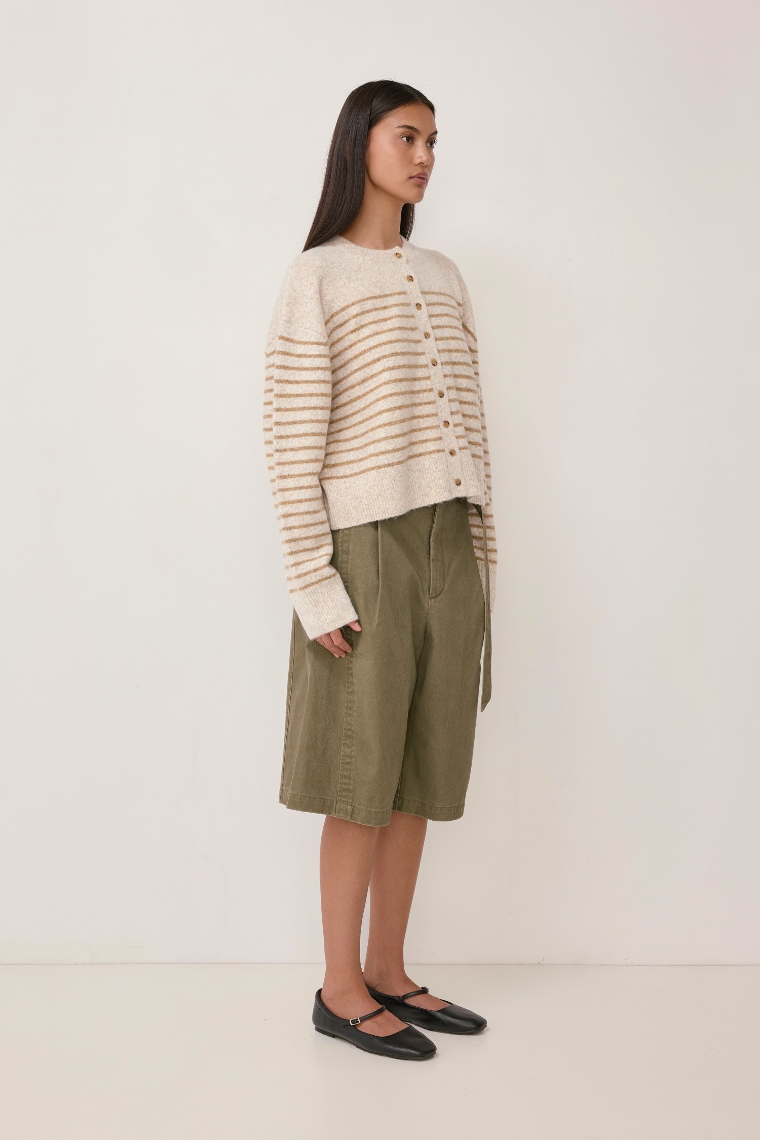 OMR1876-CREAM-CAMEL