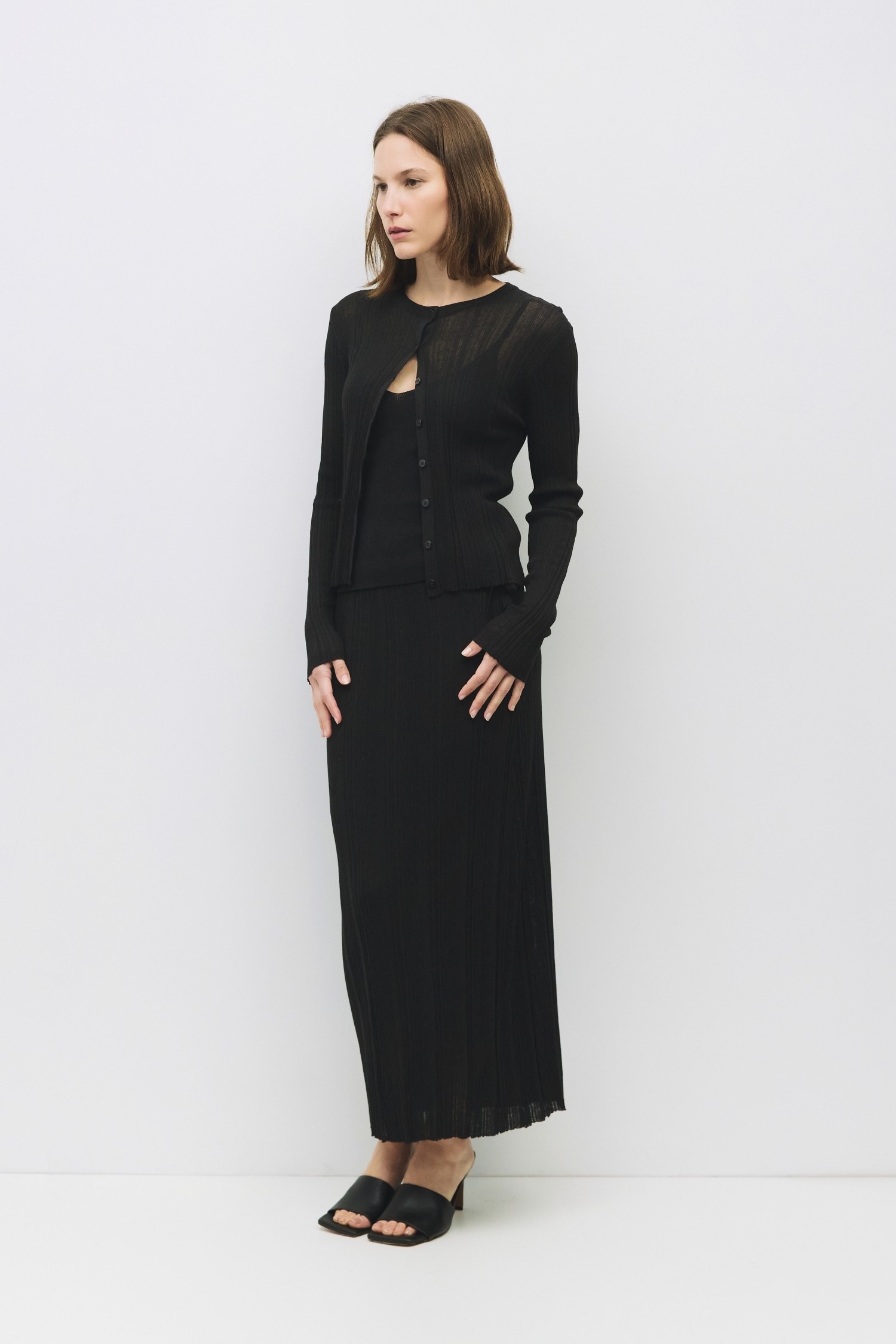 OR1060.-BLACK
