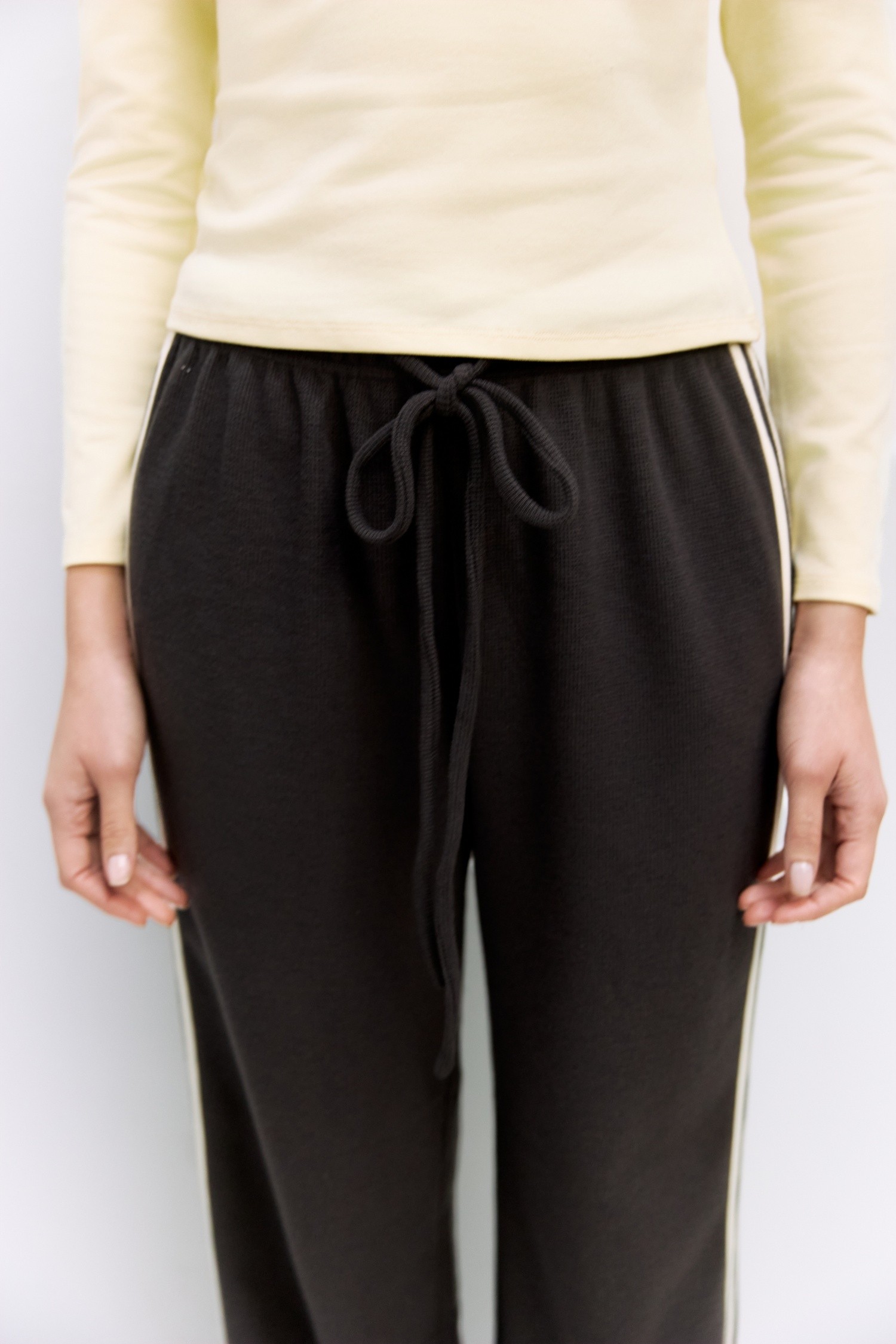 PAR0407-CHARCOAL-CREAM