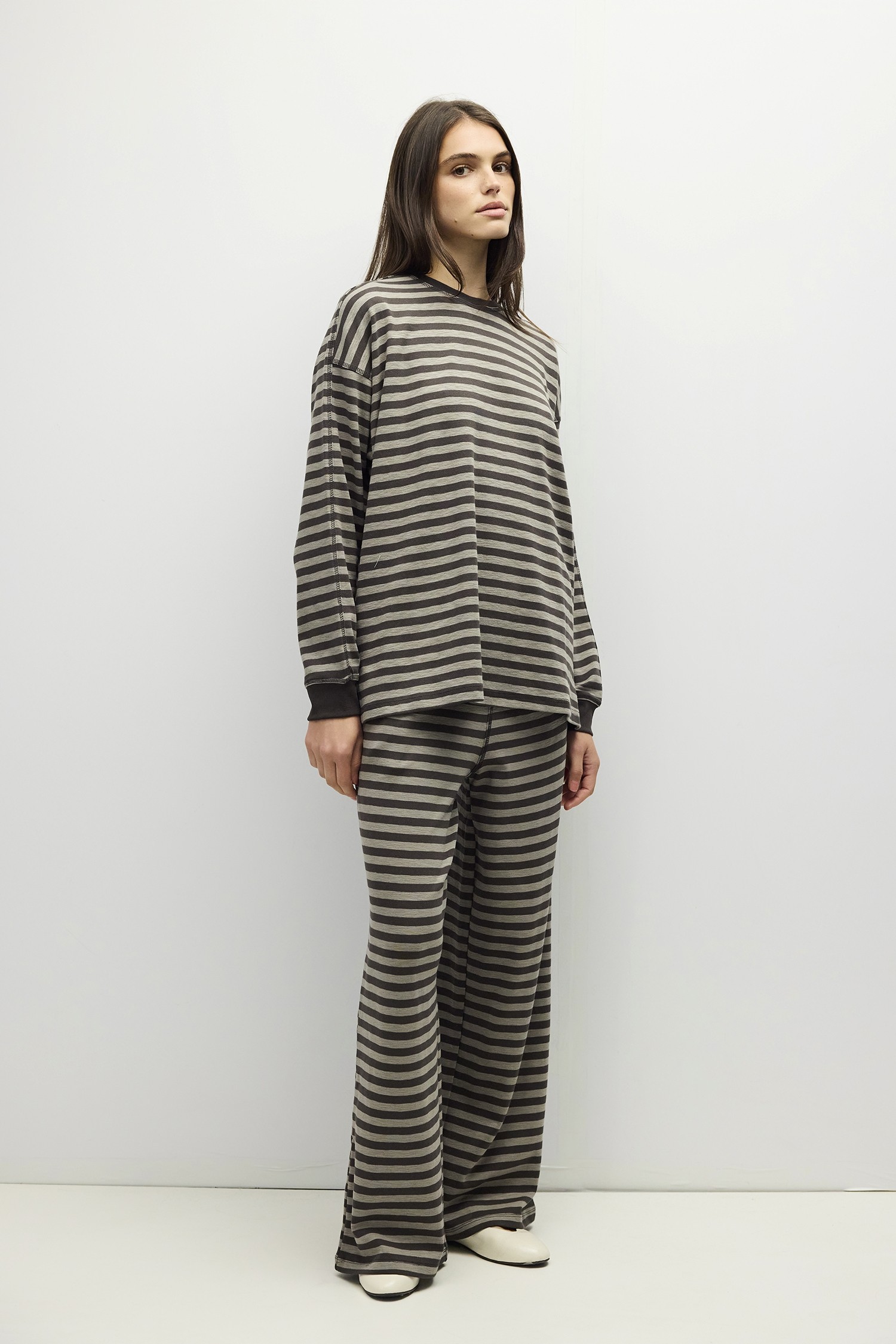 PAR1423-A-CHARCOAL-GREY