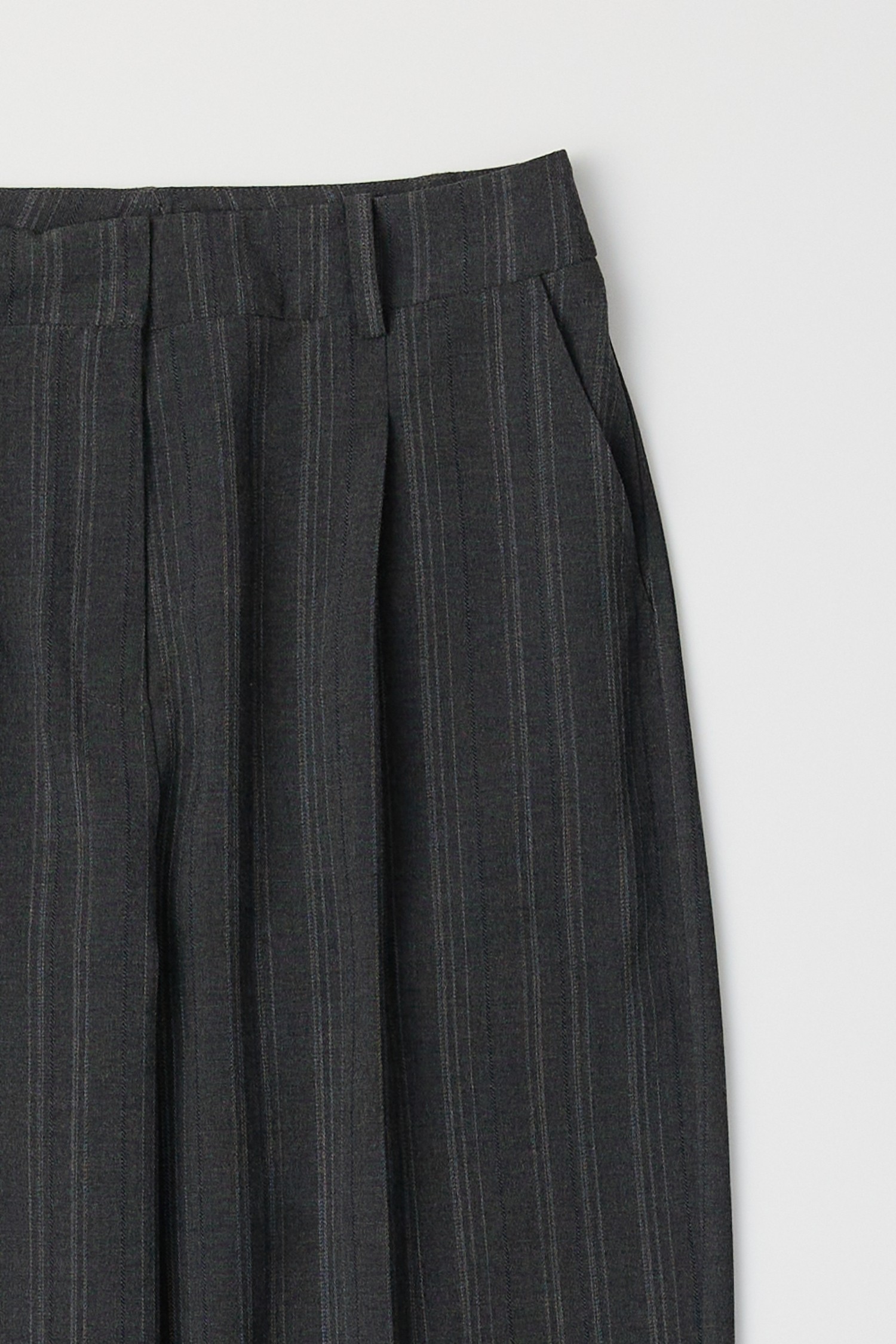 PMR0212.-GREY