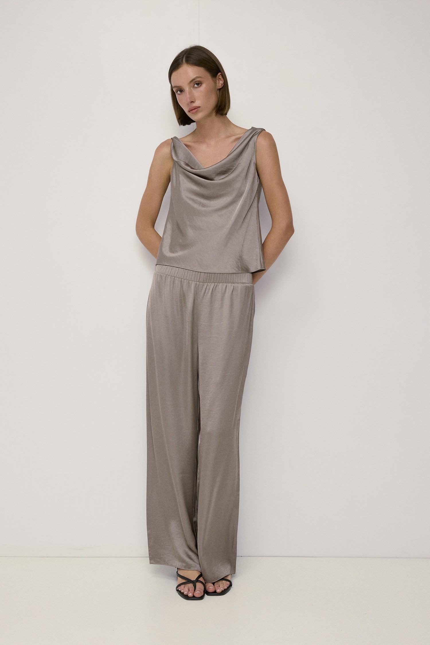 PMR1361-TAUPE