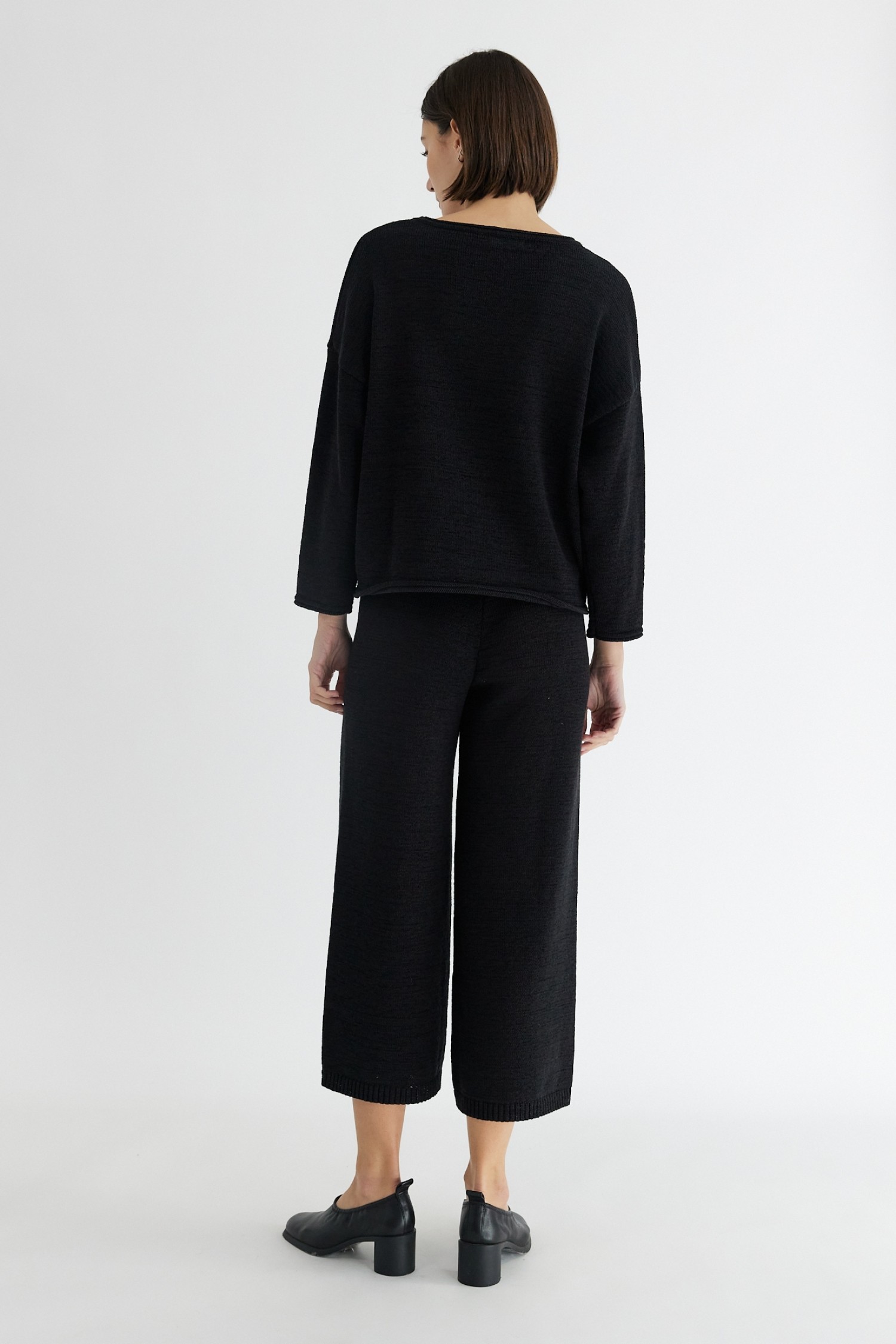 PR2300-BLACK