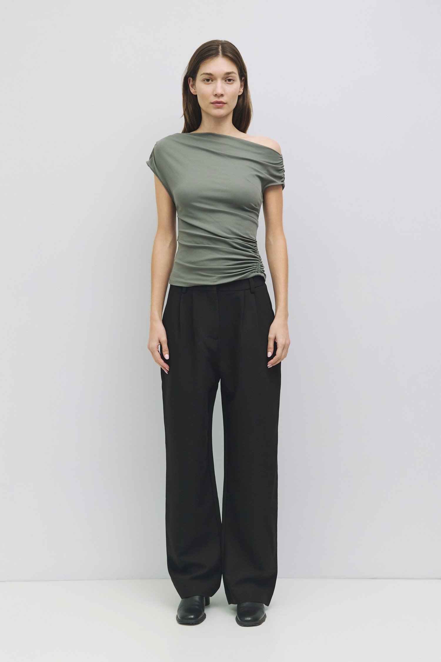 PR2373.-BLACK
