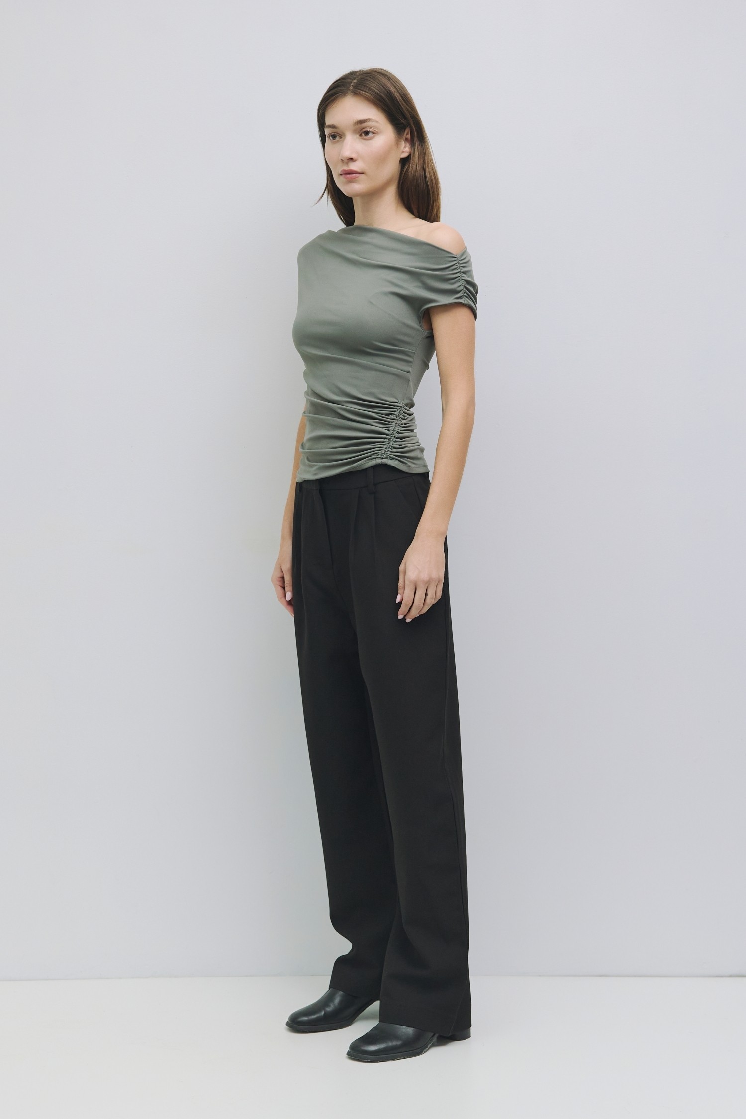 PR2373.-BLACK
