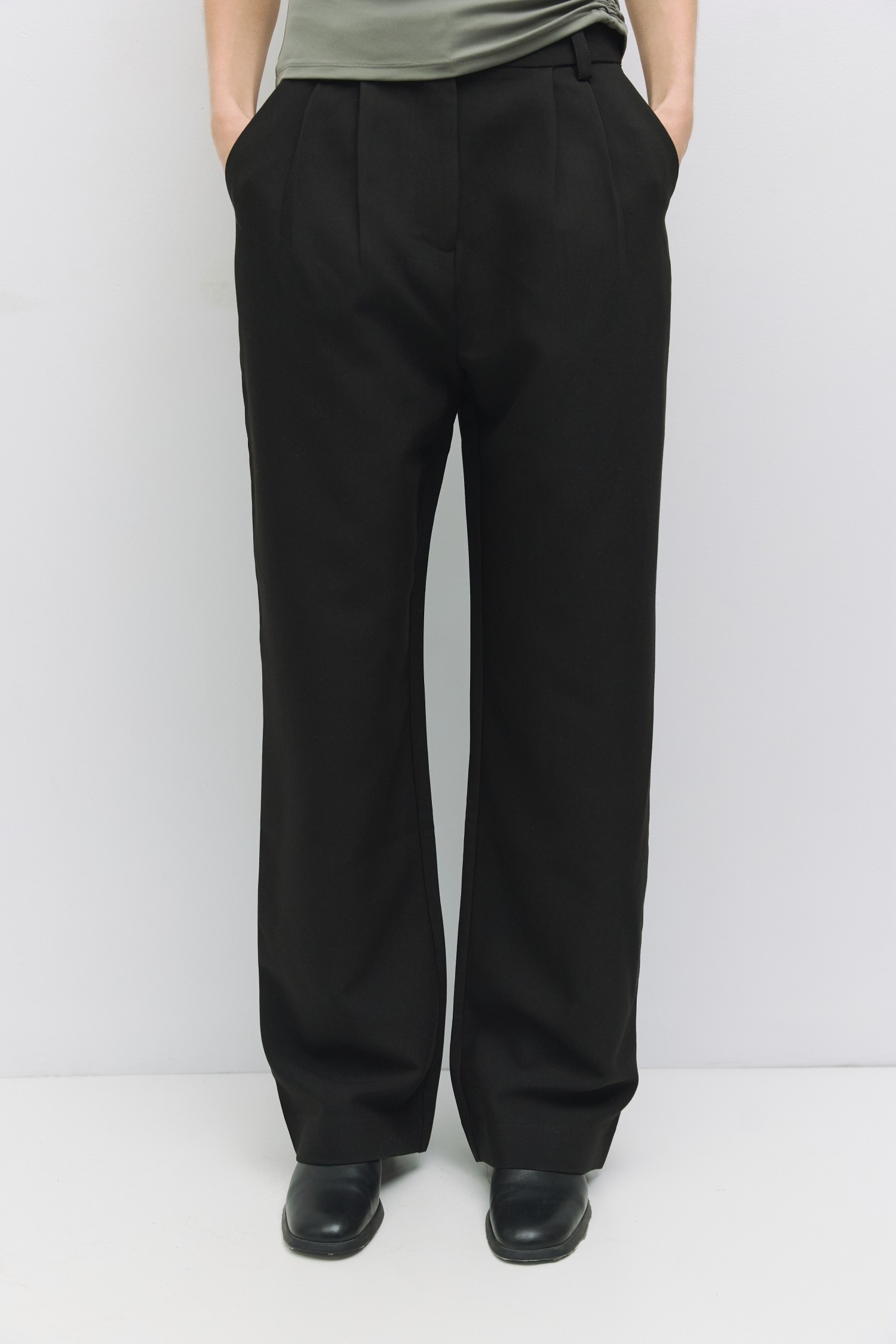 PR2373.-BLACK