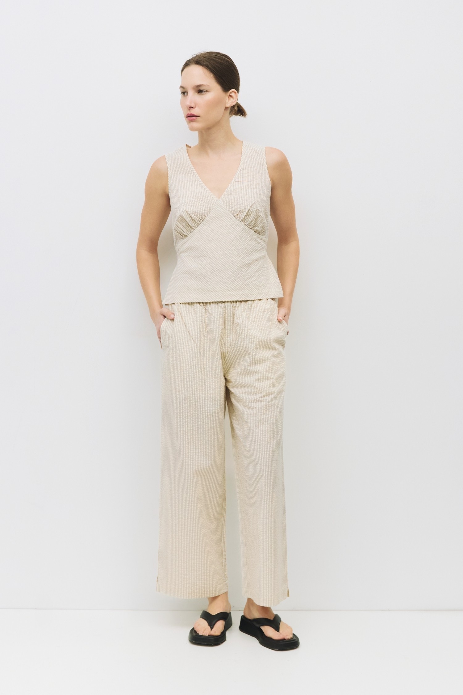 PR2410.-CREAM-BROWN