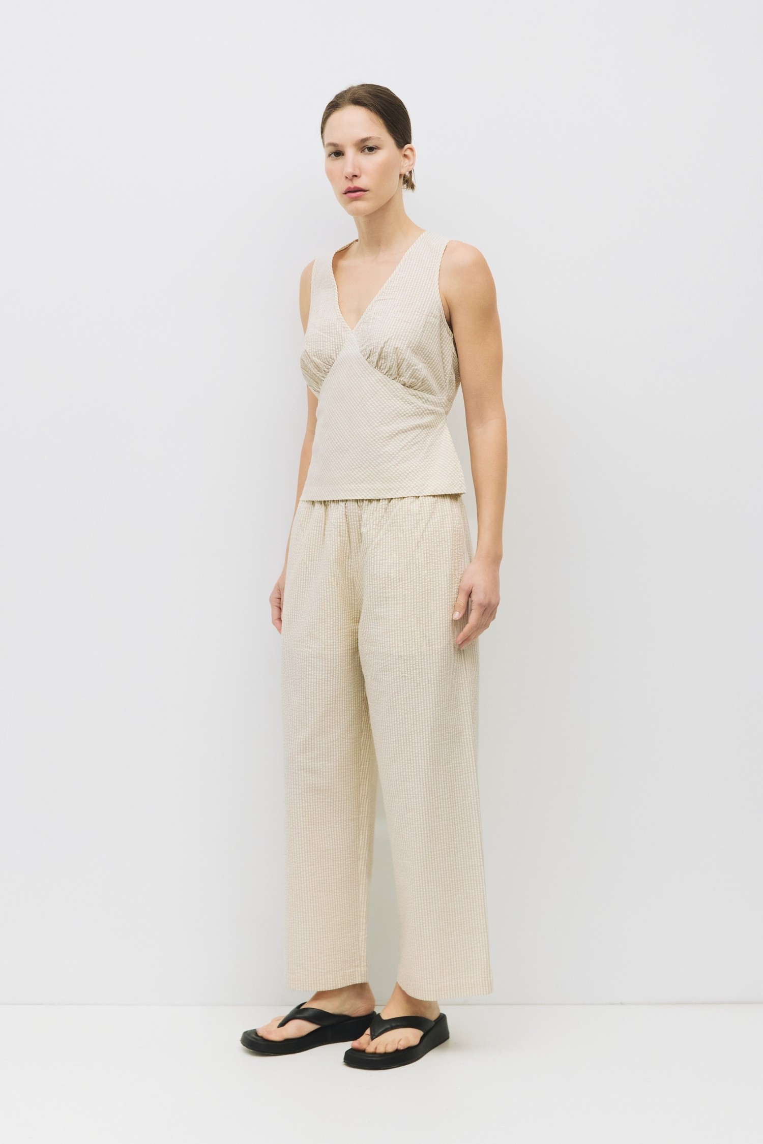 PR2410.-CREAM-BROWN