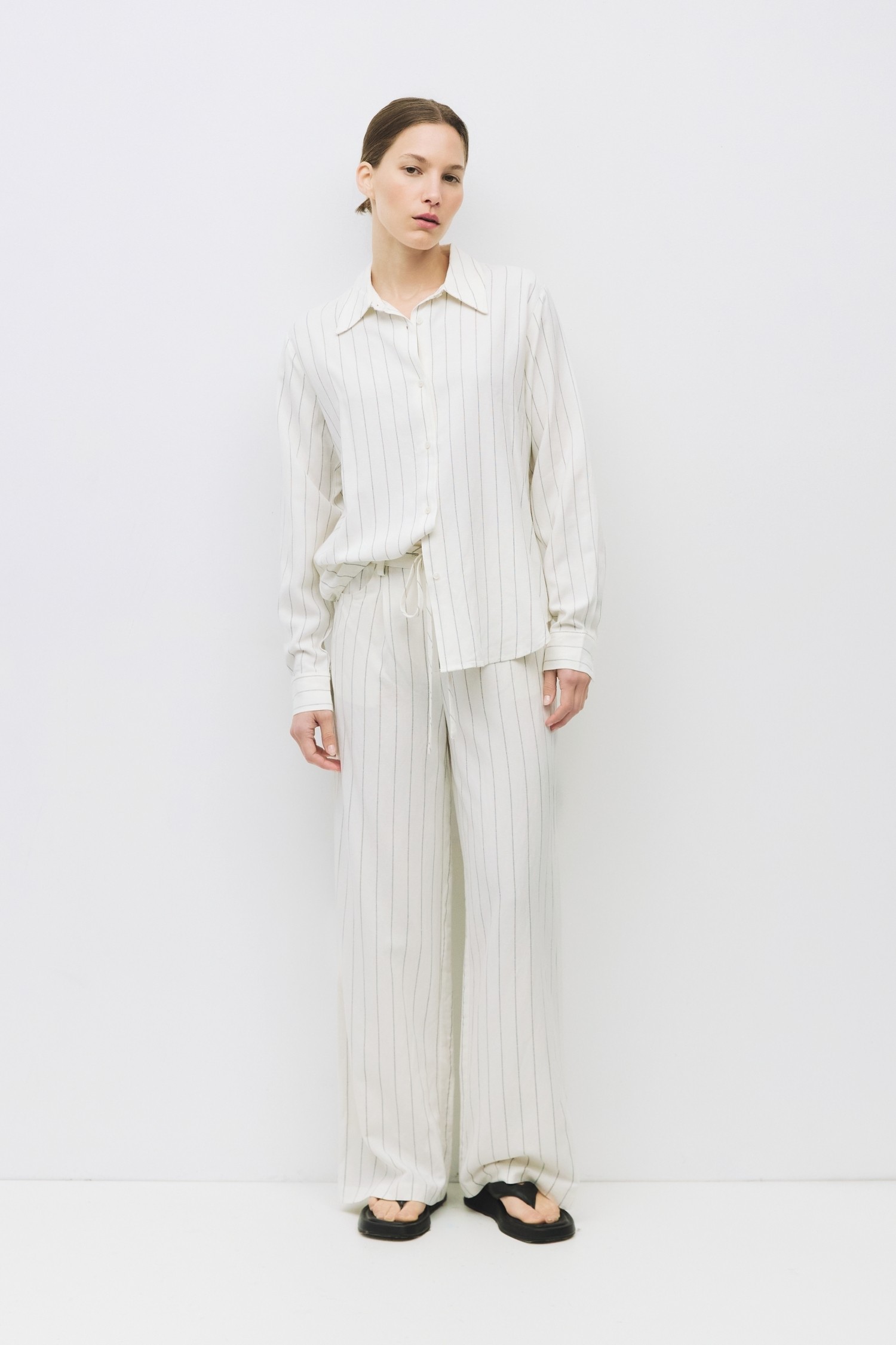 PR2421-WHITE