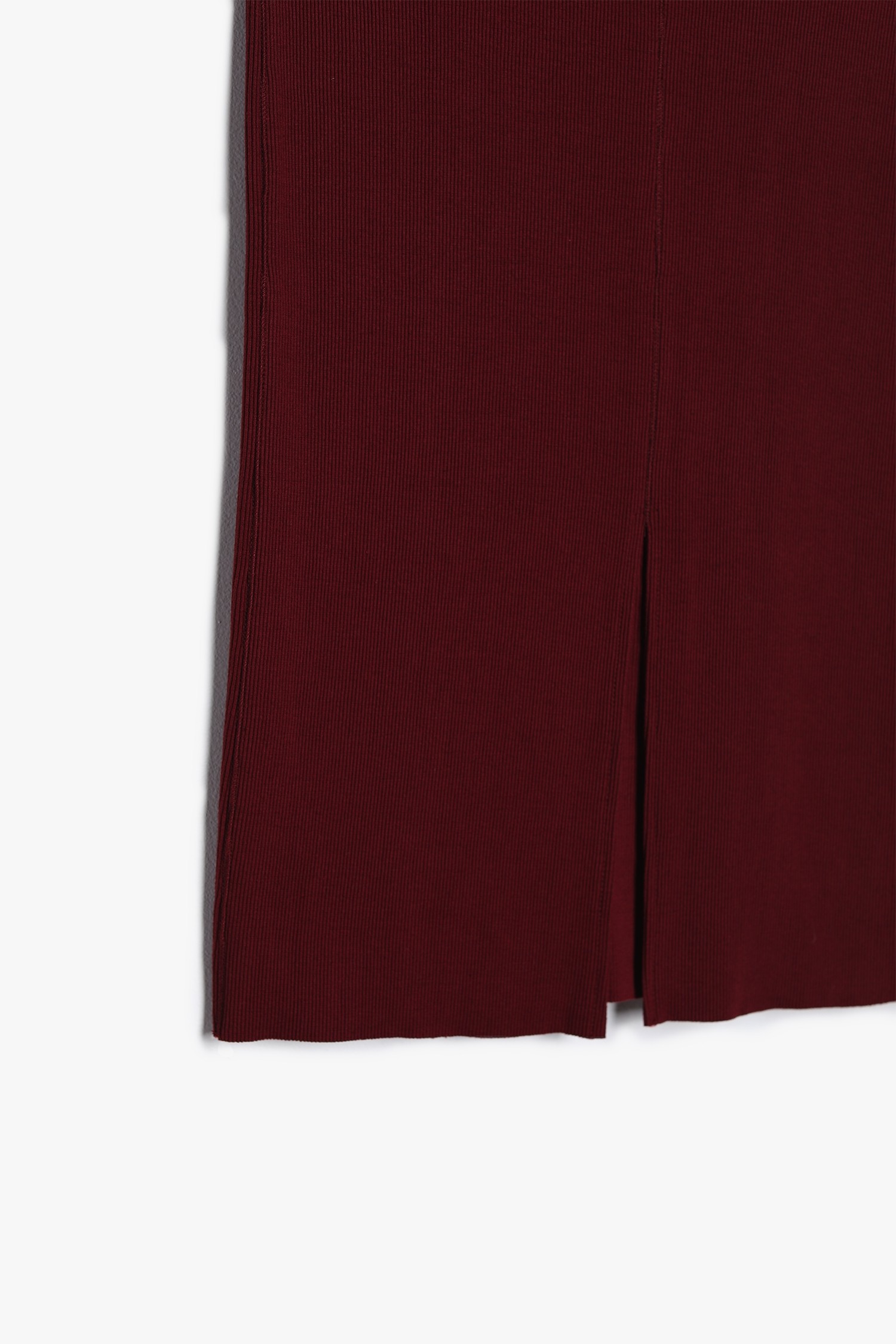 SK2026-BURGUNDY