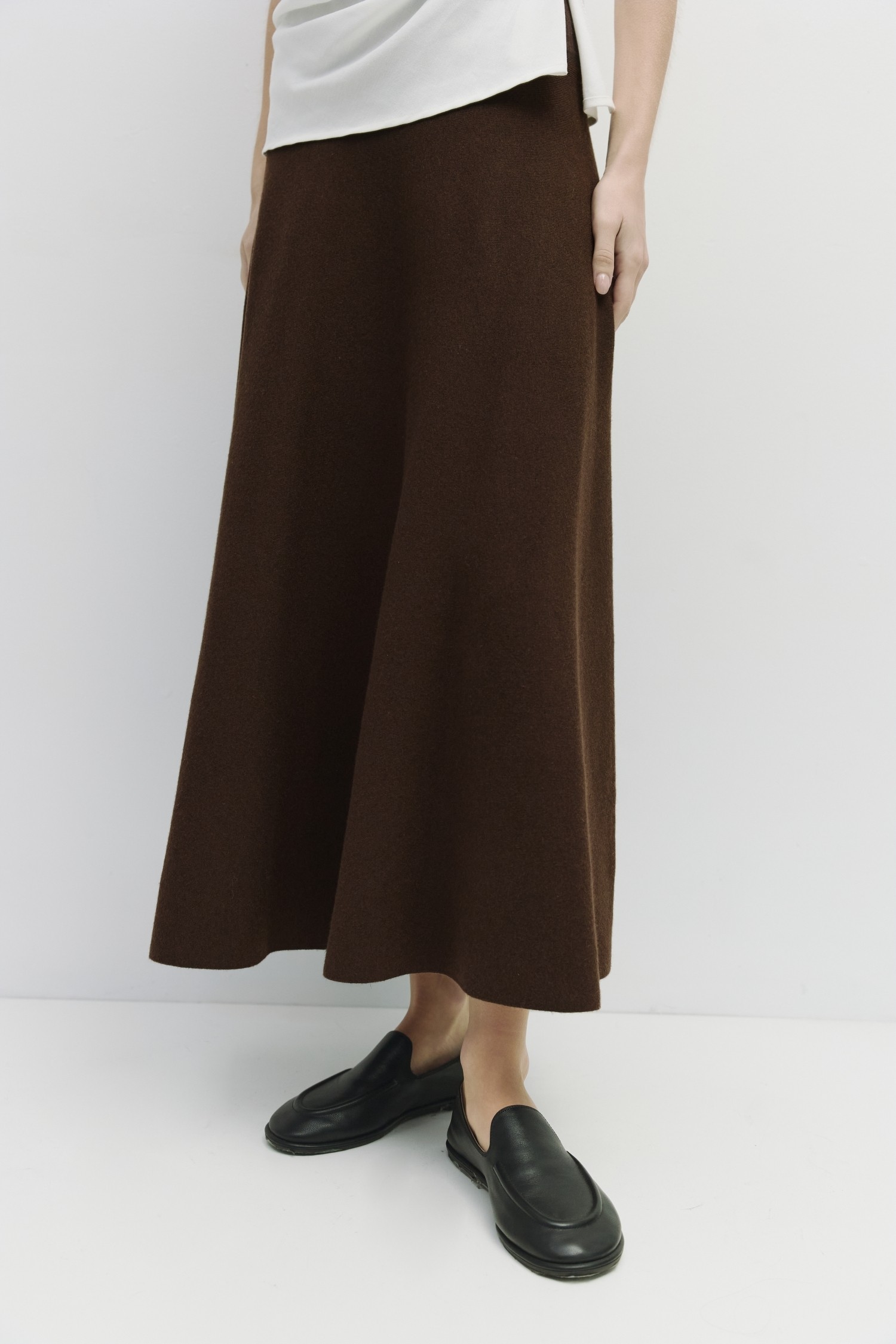 SK2114-BROWN