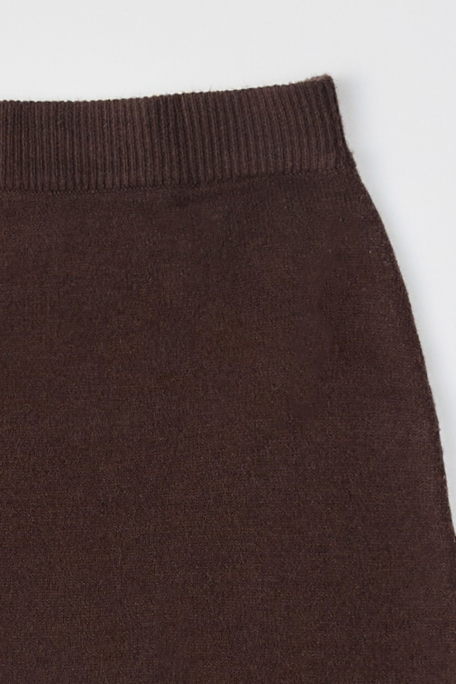 SK2115.-CHESTNUT BROWN